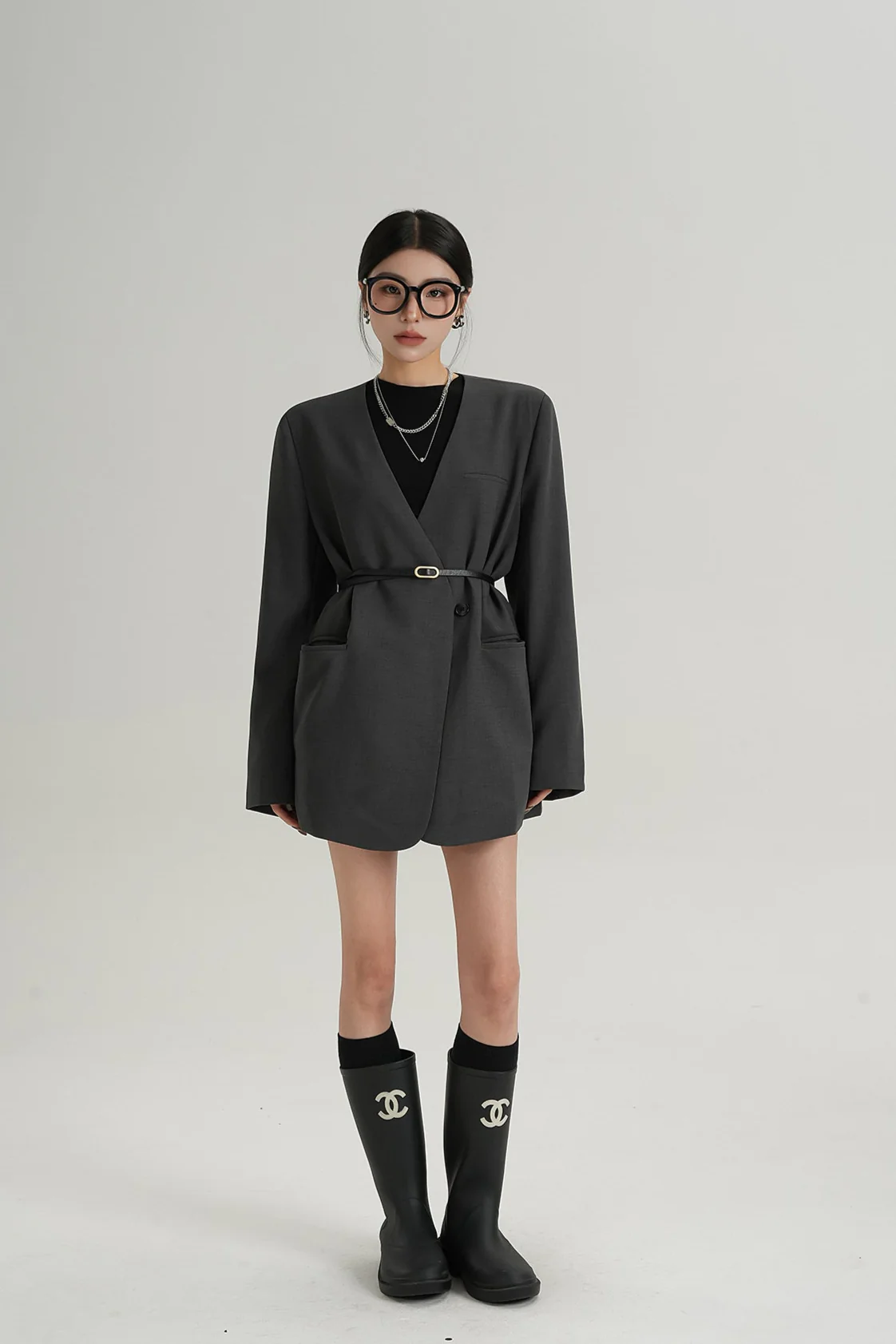 Oversized Lapelless Single-Button Blazer with Belt - Image 11