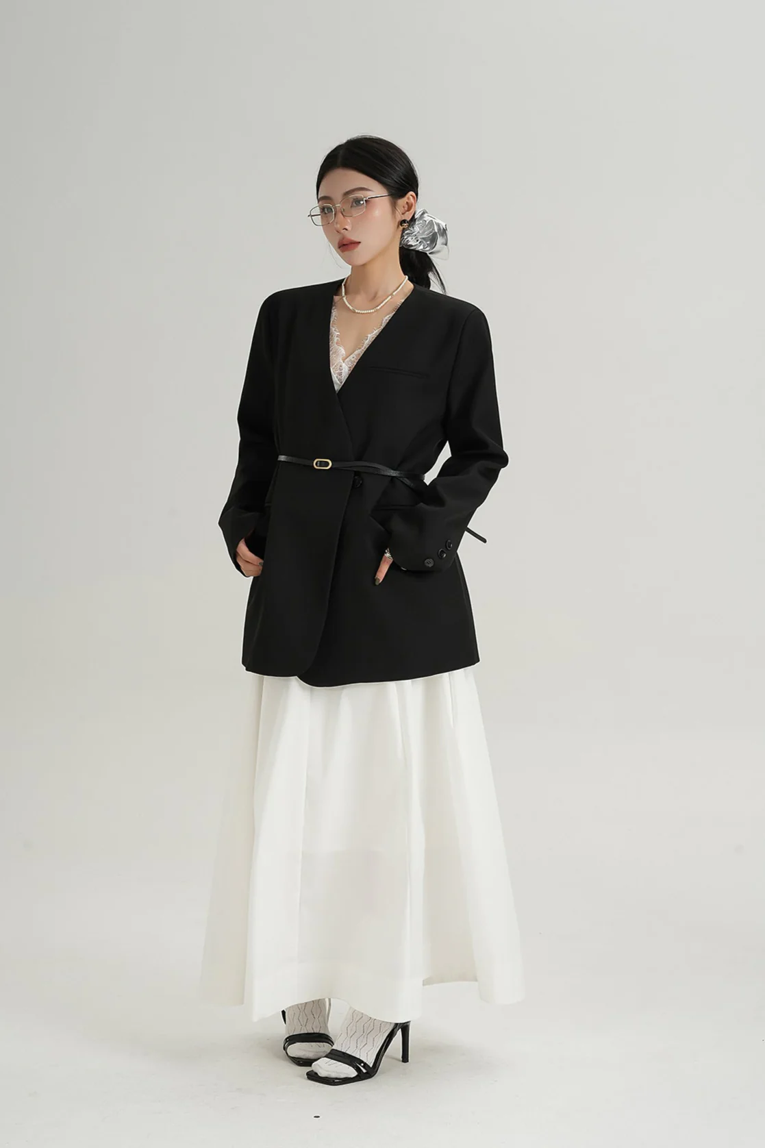 Oversized Lapelless Single-Button Blazer with Belt - Image 6