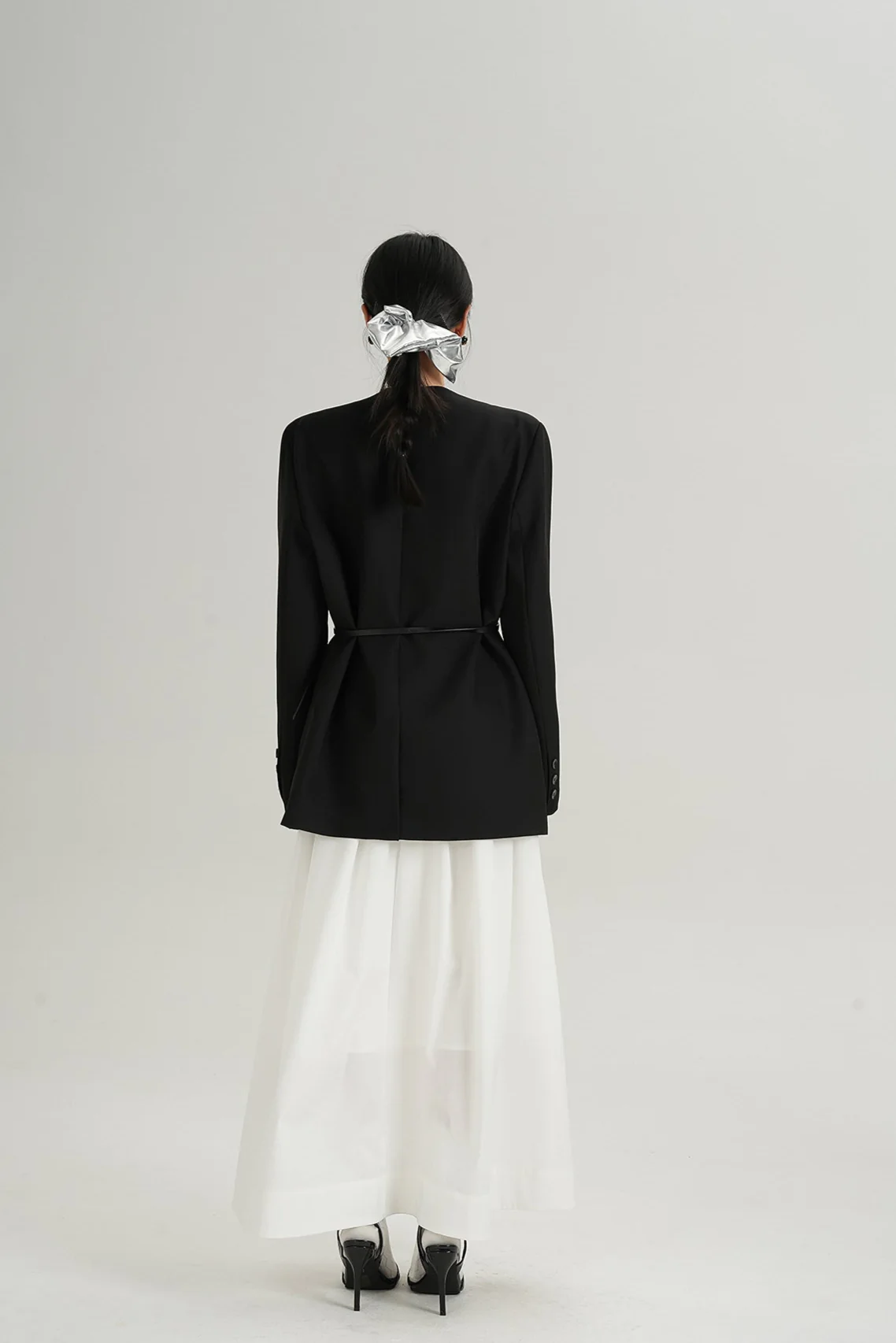 Oversized Lapelless Single-Button Blazer with Belt - Image 7