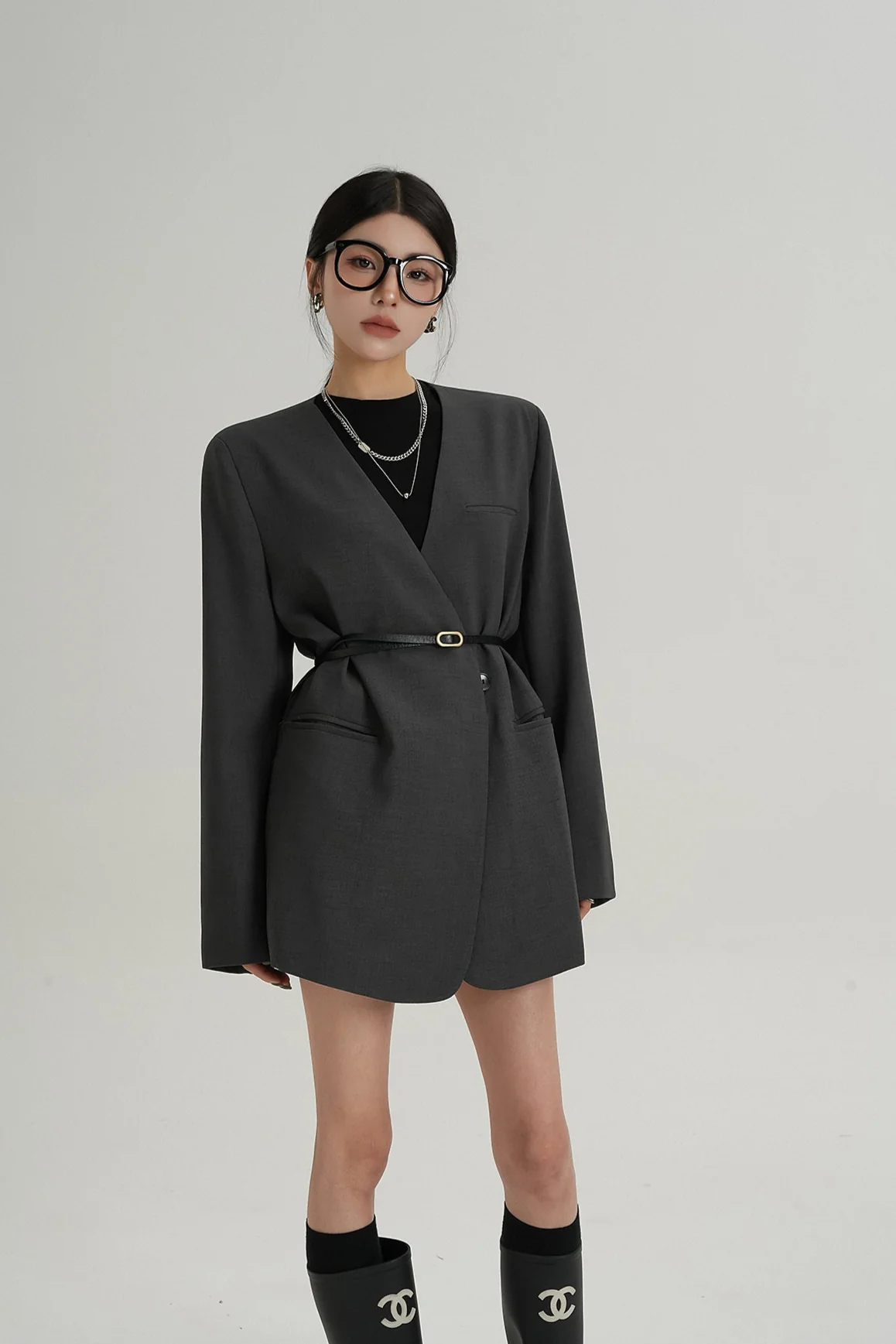 Oversized Lapelless Single-Button Blazer with Belt - Image 9