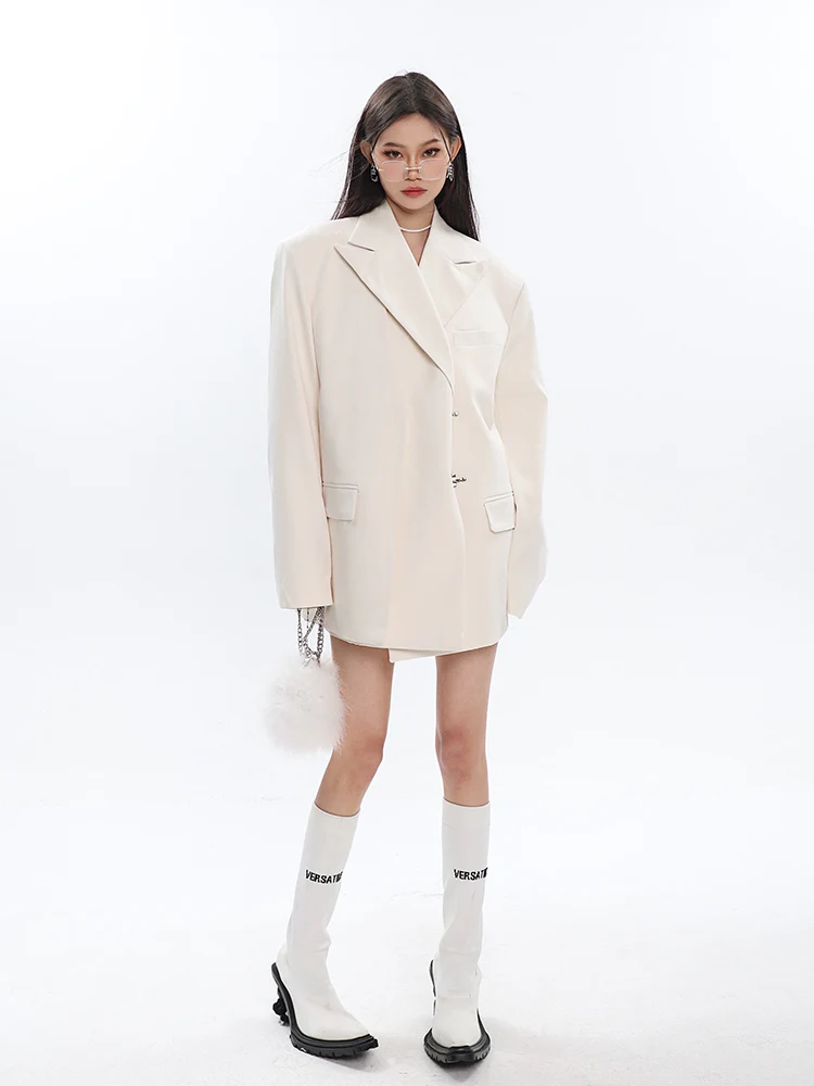 Oversized Notch Lapel Double-Breasted Blazer with Silver Accents - Image 20