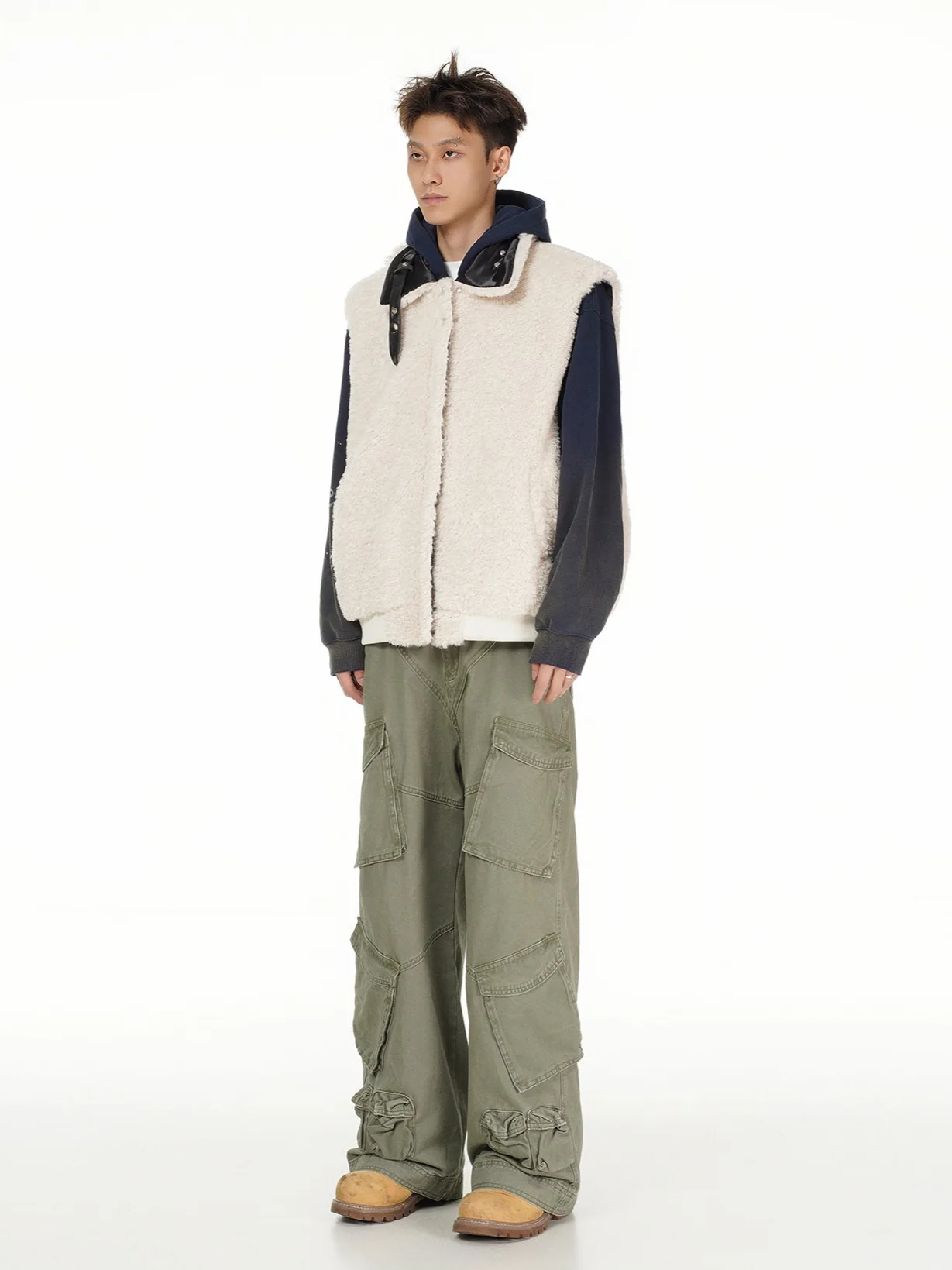 Oversized Reversible Sherpa Lined Zip Vest - Image 7