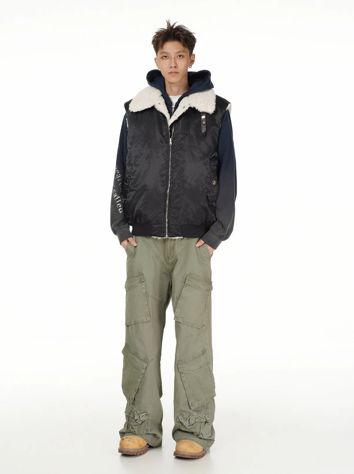Oversized Reversible Sherpa Lined Zip Vest - Image 9