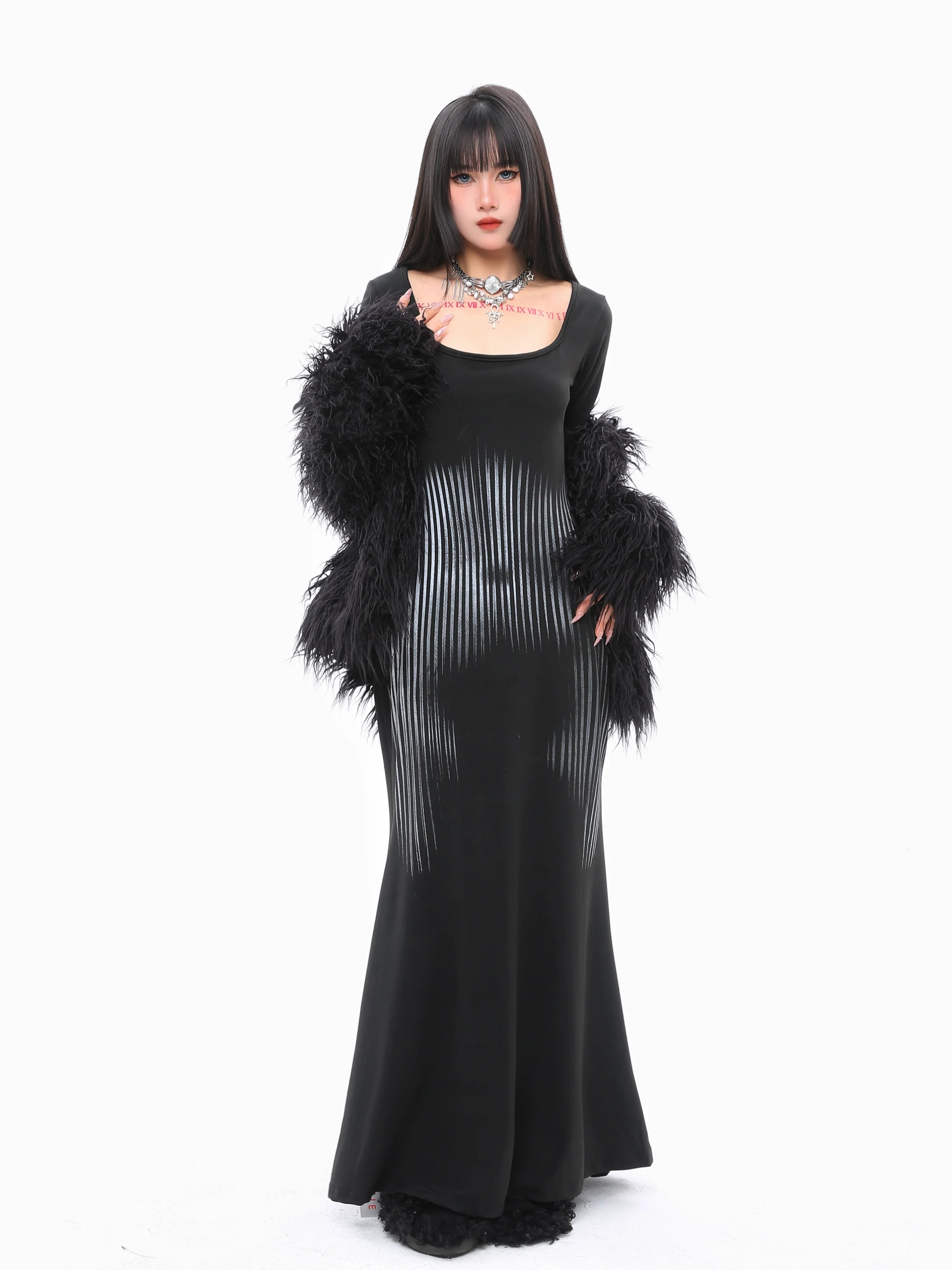 Oversized Shaggy Faux Fur Textured Coat - Image 5