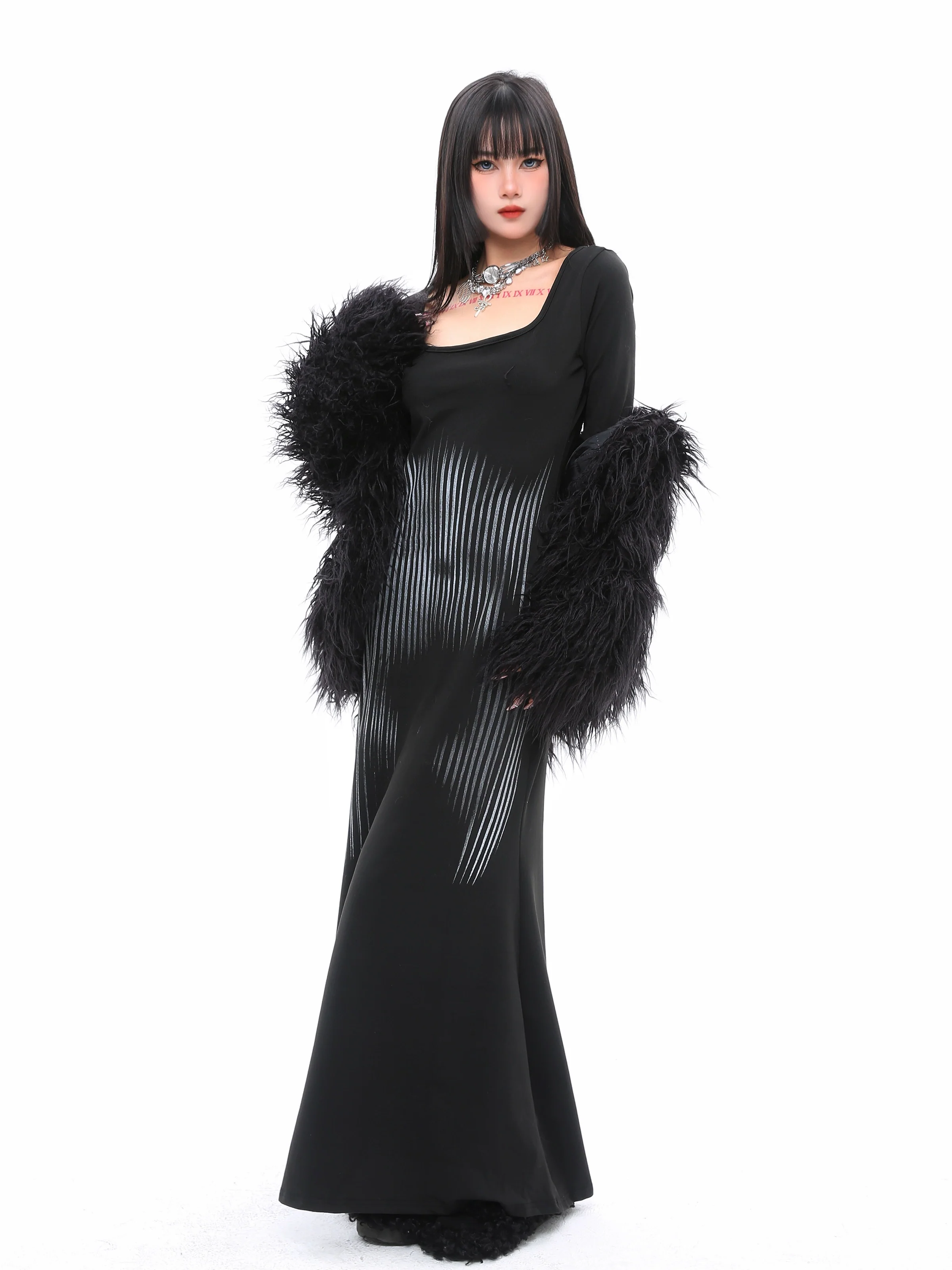 Oversized Shaggy Faux Fur Textured Coat - Image 6