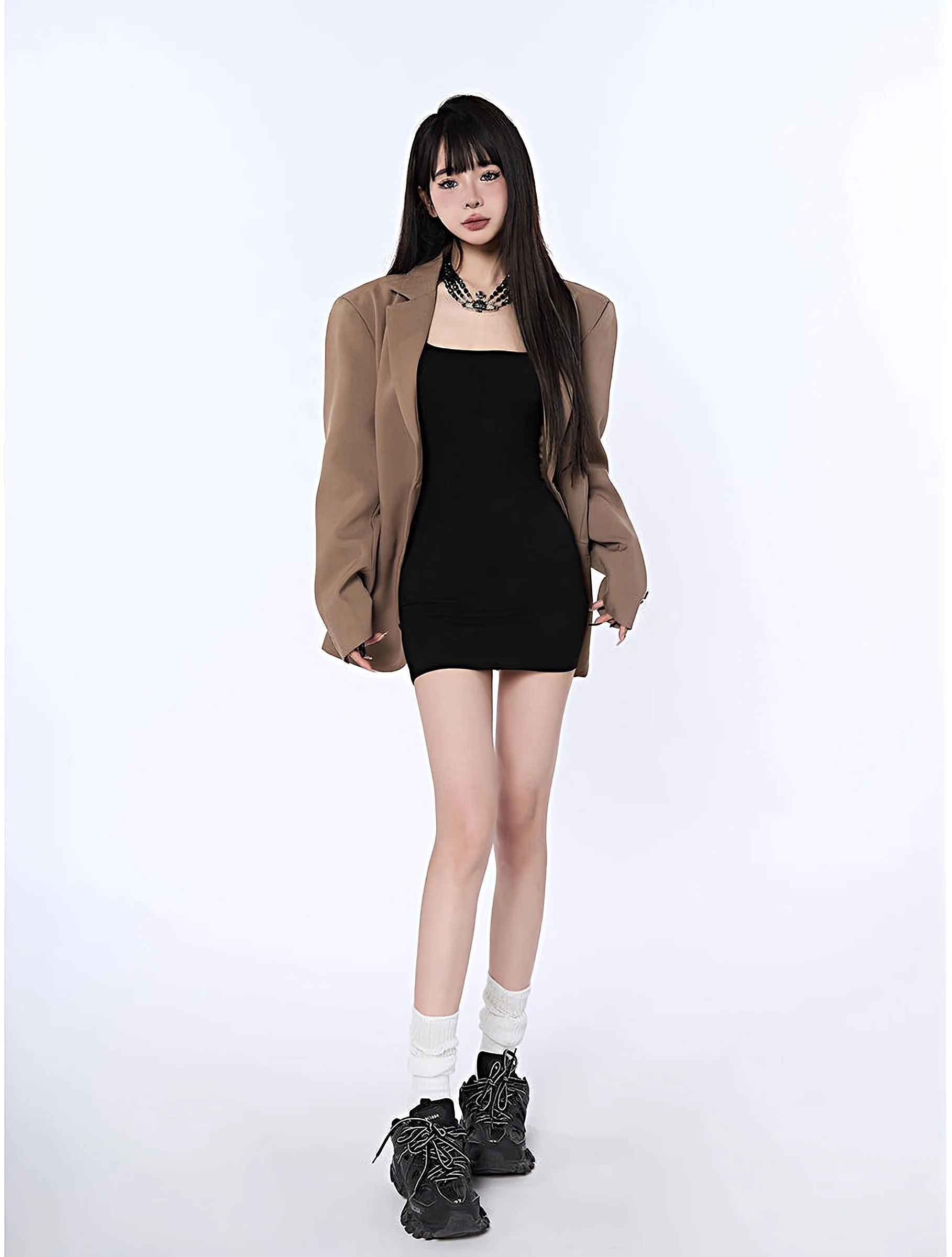 Oversized Solid Blazer with Notch Lapels - Image 10