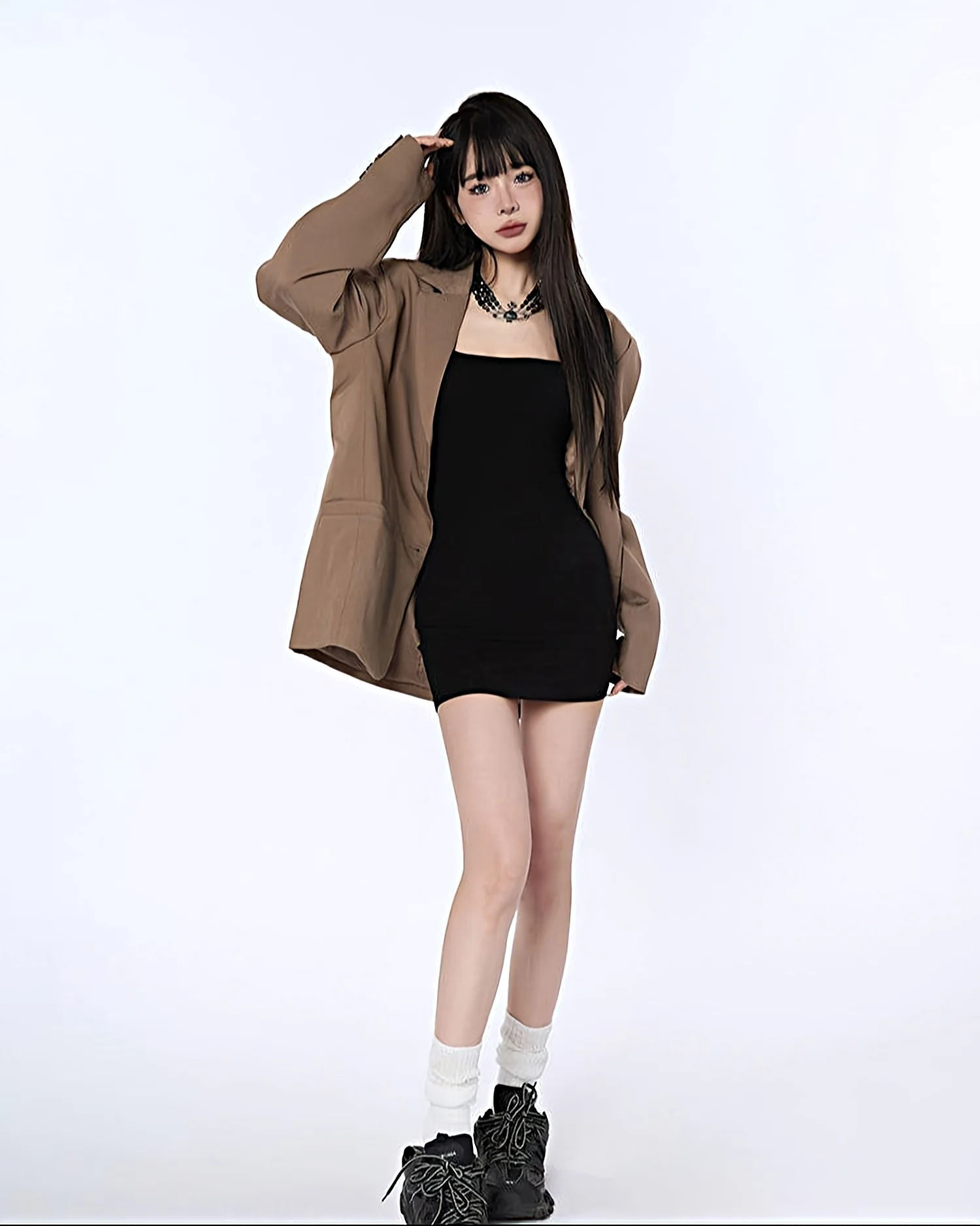 Oversized Solid Blazer with Notch Lapels - Image 11