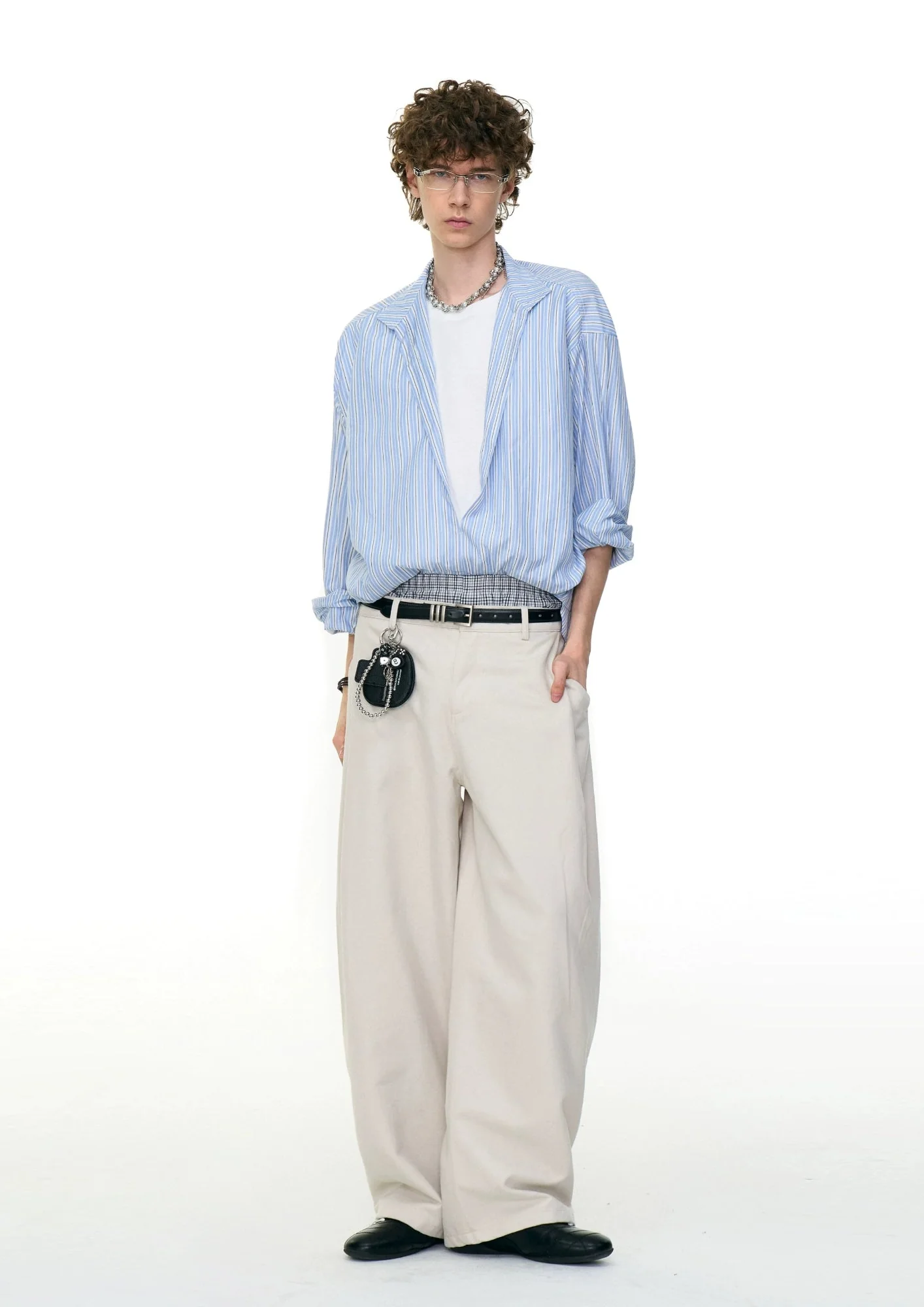Oversized Stripe Buttonless Deep V-Neck Shirt - Image 5
