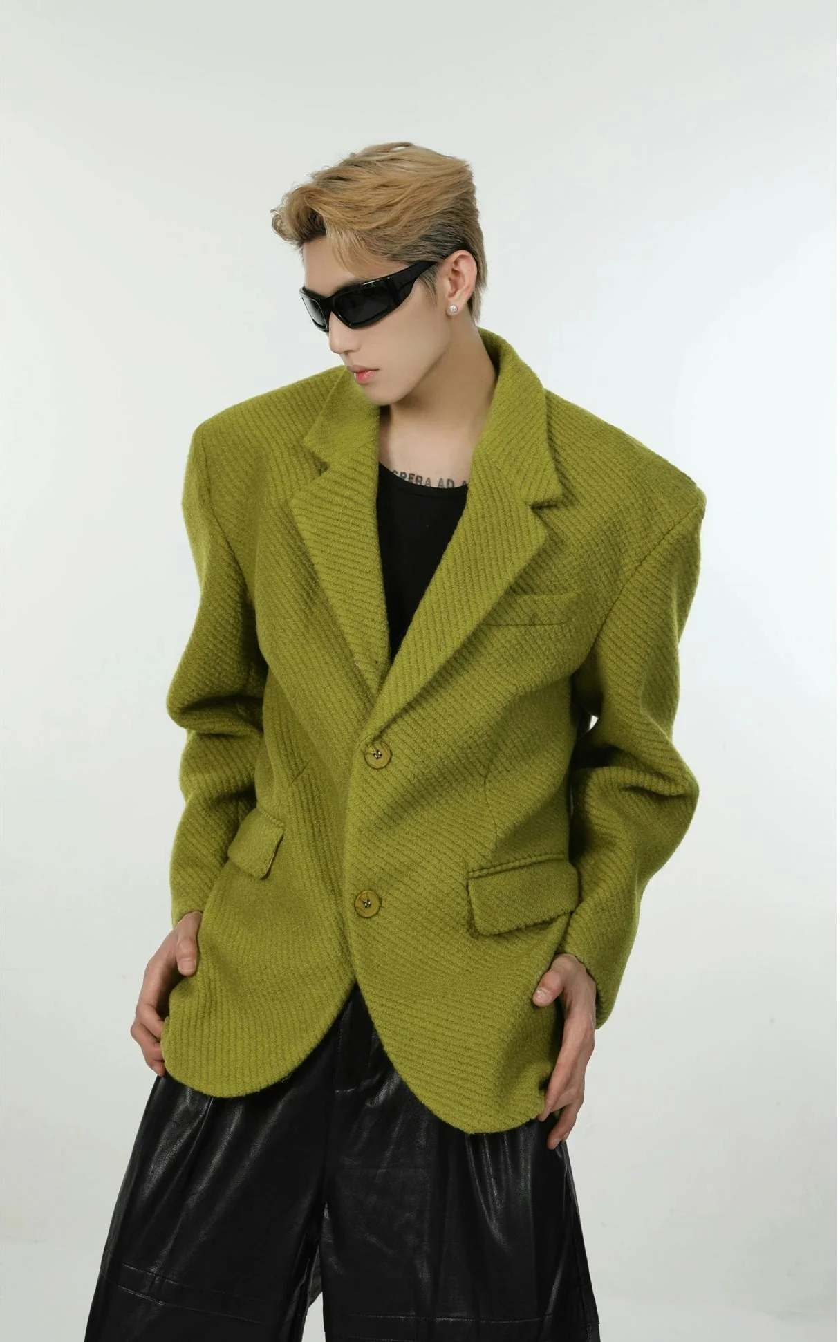 Oversized Textured Wide-Fit Blazer Jacket - Image 3