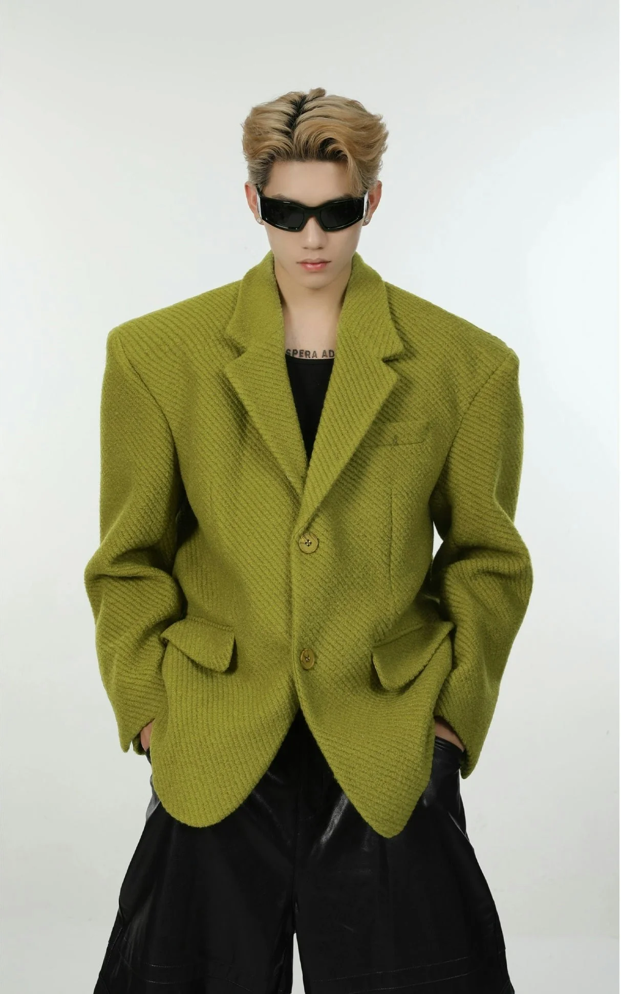 Oversized Textured Wide-Fit Blazer Jacket - Image 4