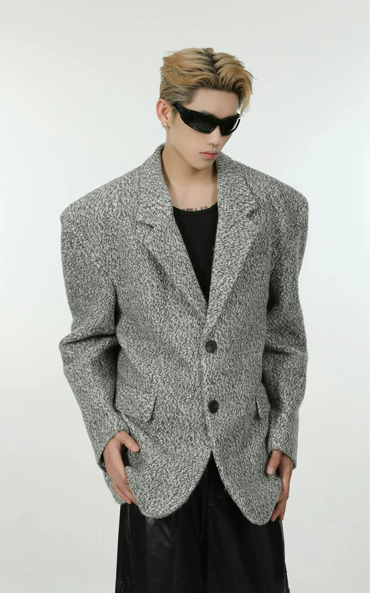 Oversized Textured Wide-Fit Blazer Jacket - Image 9