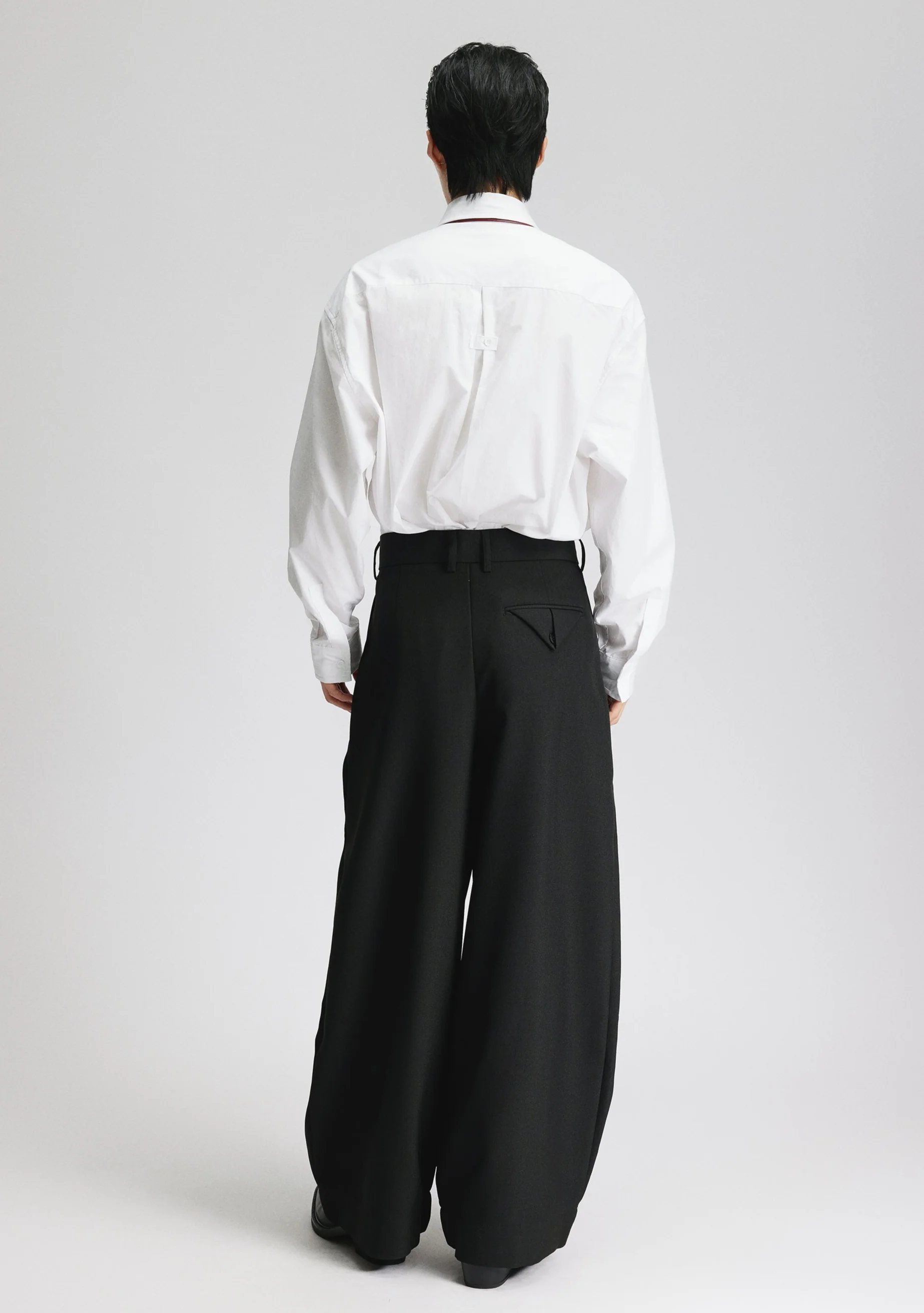 Oversized Wide-Fit Long Sleeve Button Shirt with Chest Pocket - Image 4