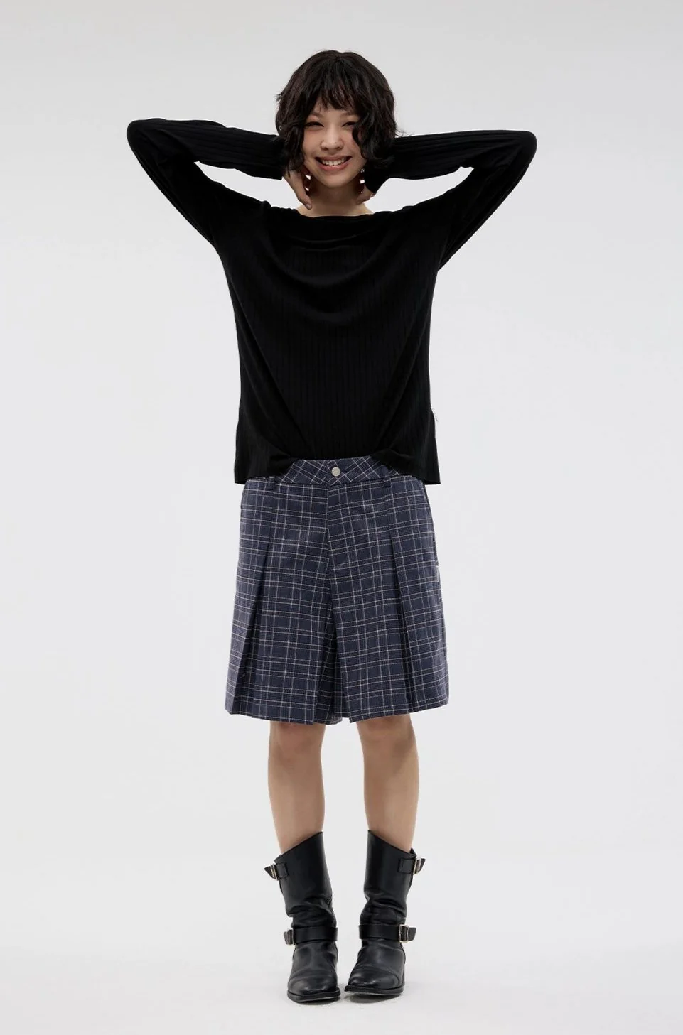 Plaid Pleated Bermuda Shorts - Image 9