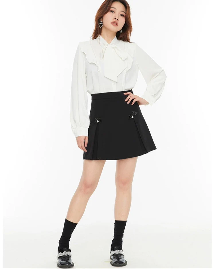 Pleated Mini Skirt with Bow and Faux Pearl Accents - Image 4