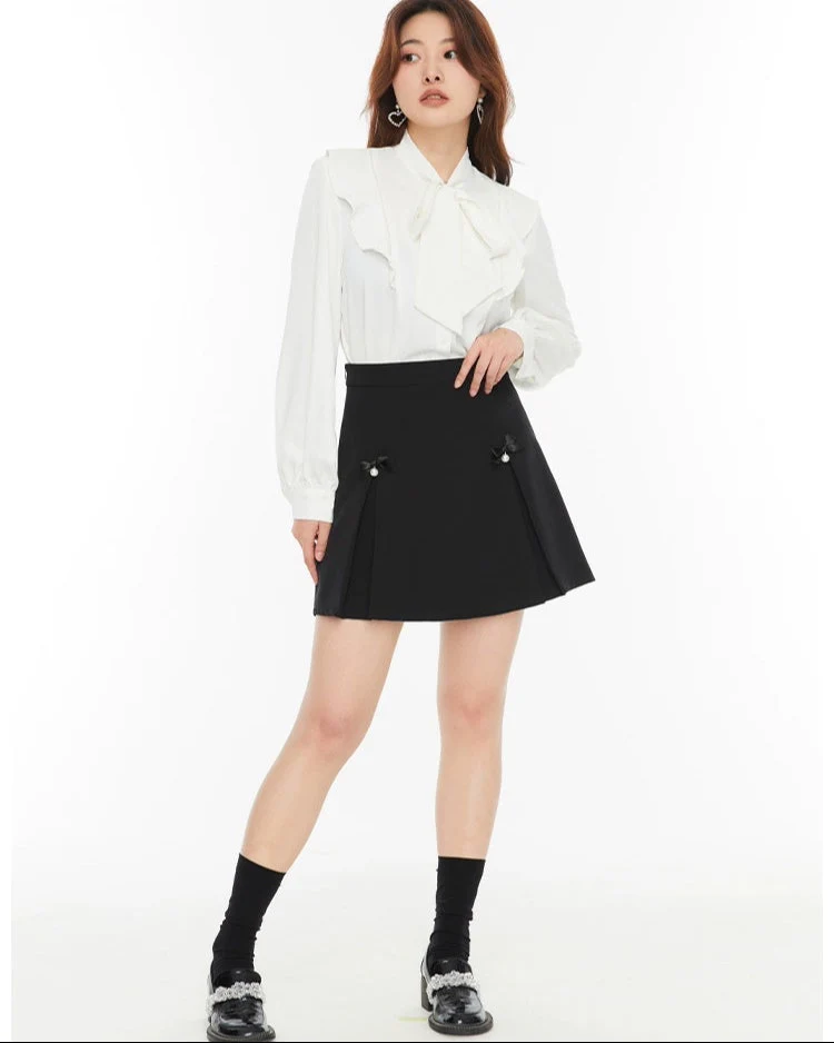 Pleated Mini Skirt with Bow and Faux Pearl Accents - Image 5