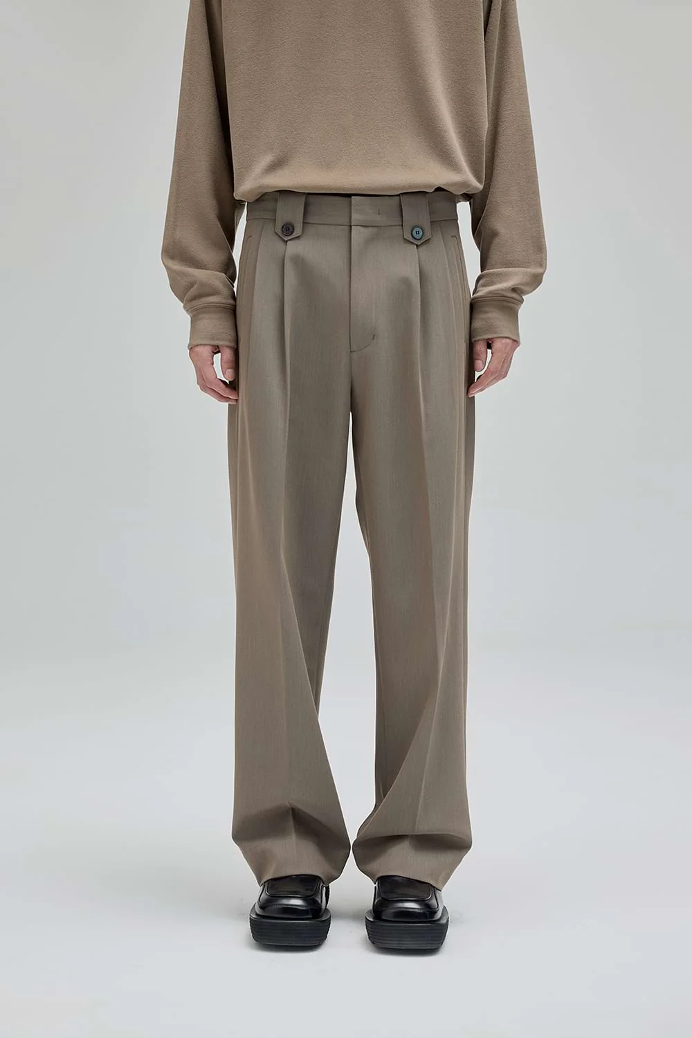 Pleated Straight Fit Pants