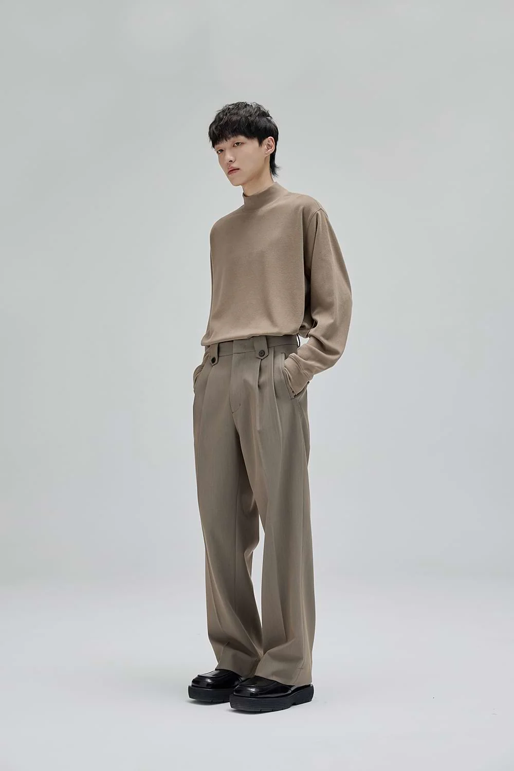 Pleated Straight Fit Pants - Image 5