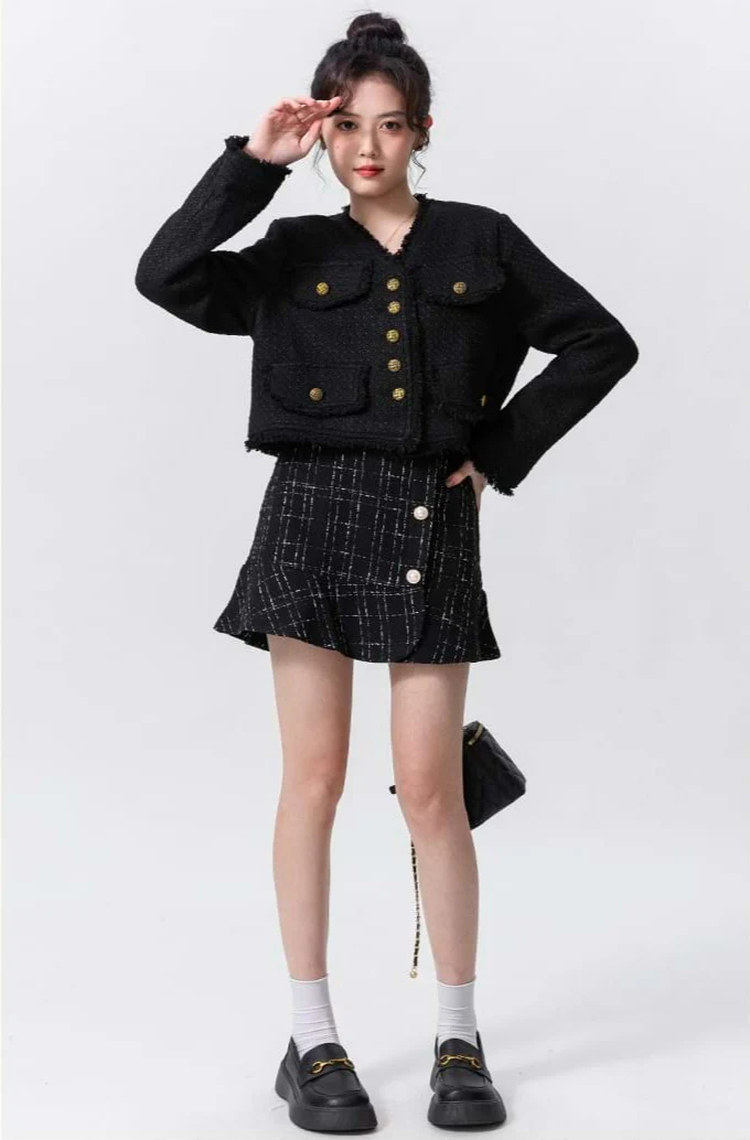 Raw-Edge Tweed Cropped Jacket - Image 11