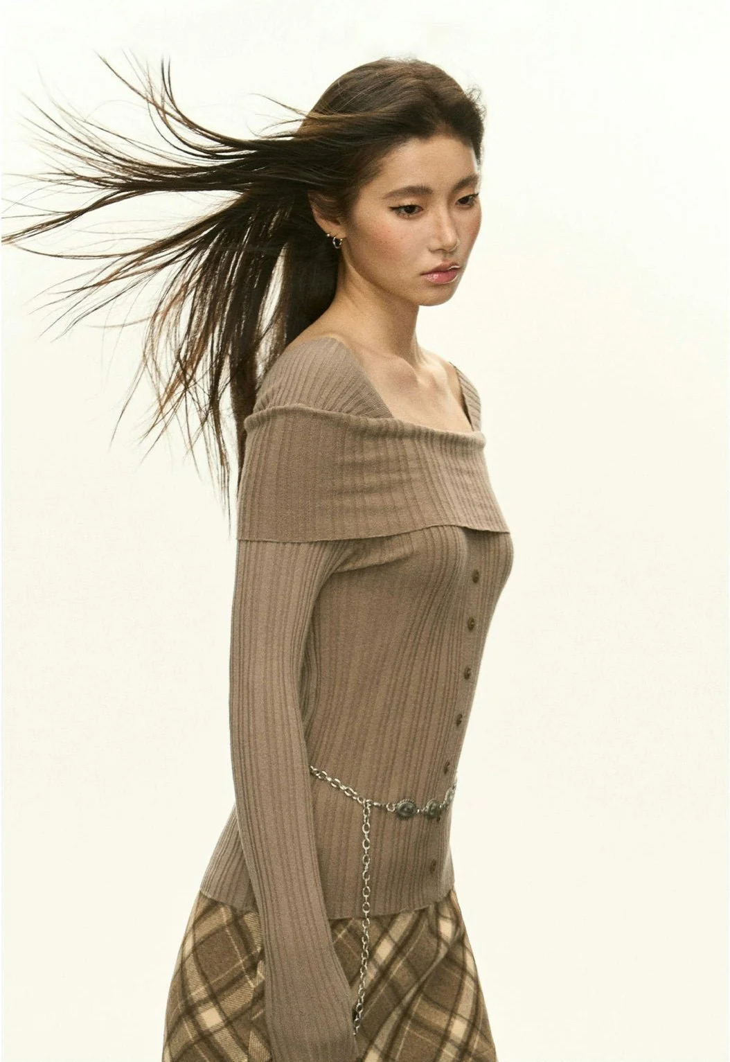 Ribbed Off-Shoulder Mock Buttoned Long Sleeve Top - Image 8