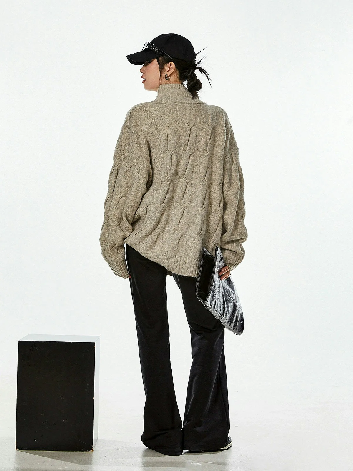 Ribbed Trim Cable Knit Pattern Zip Jacket - Image 14