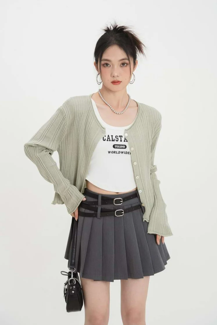 Ruffle Hem Ribbed Button Top - Image 20