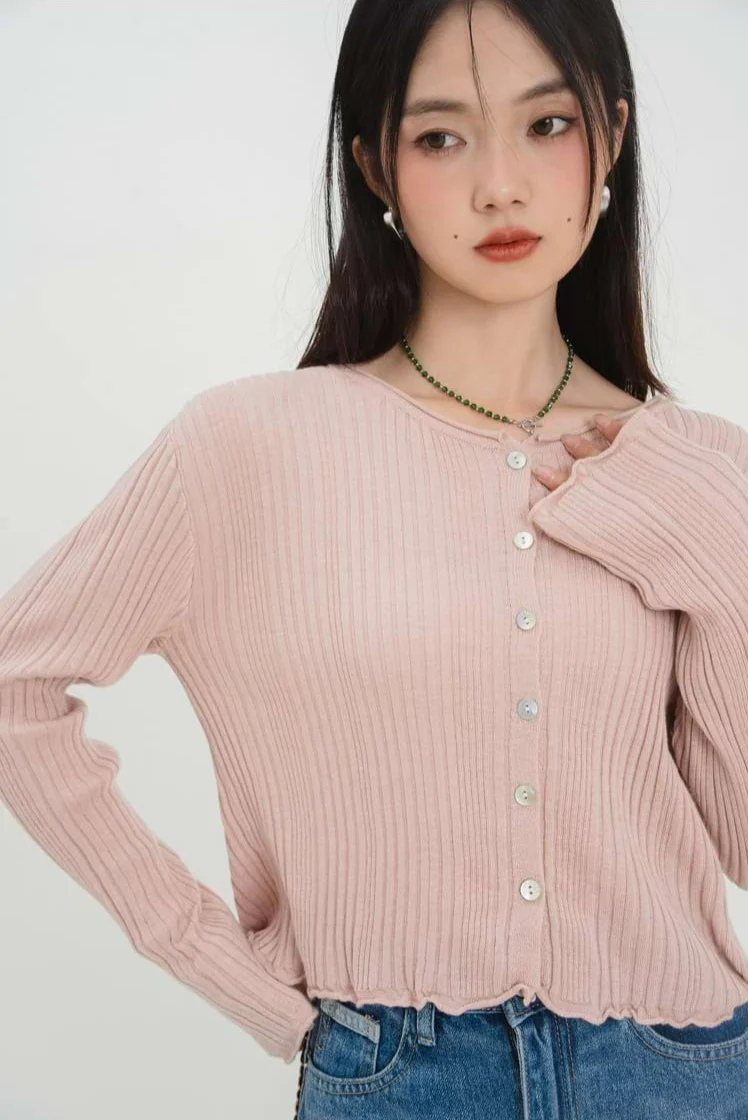 Ruffle Hem Ribbed Button Top - Image 28