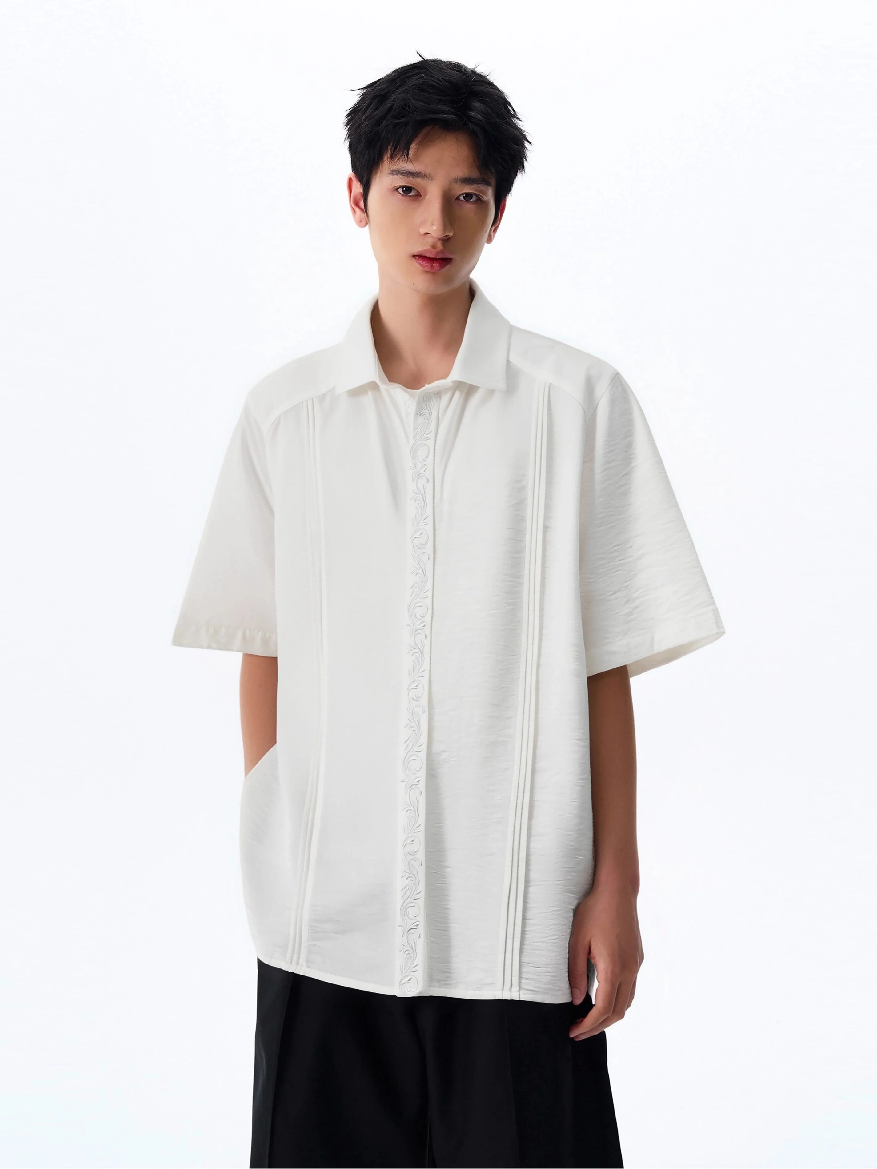 Short Sleeve Embroidered Button-Up Shirt - Image 2