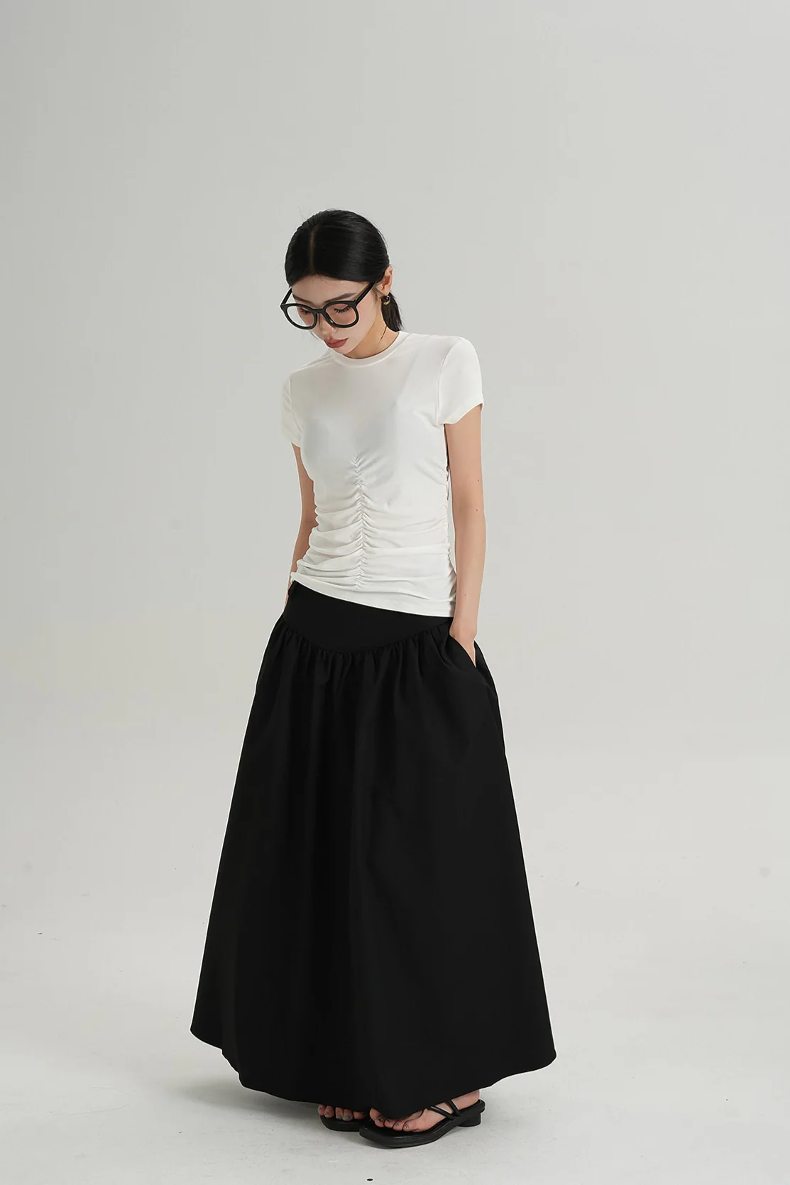 Skinny Ruched Short Sleeve T-Shirt - Image 5