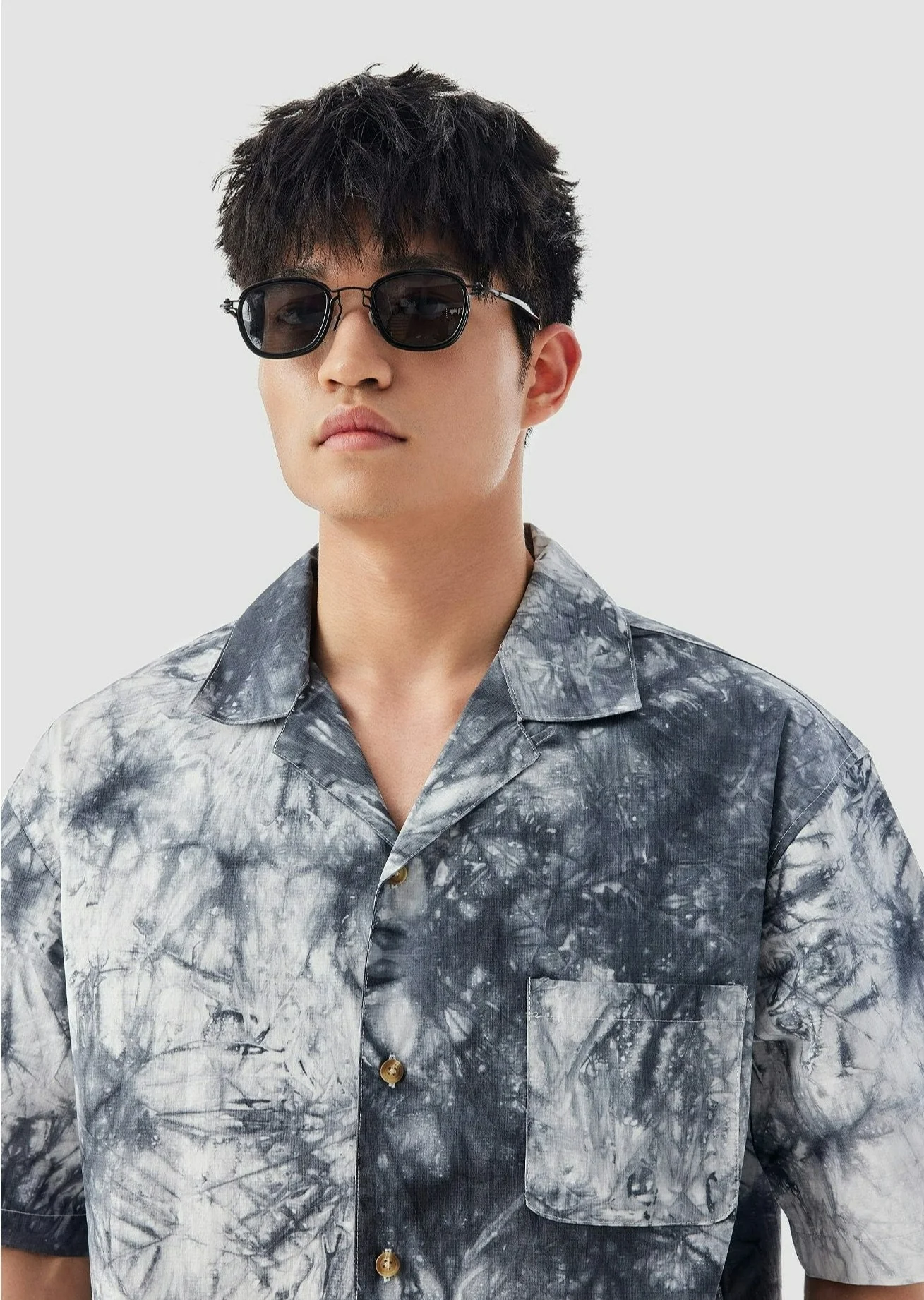 Slim Abstract Print Short Sleeve Button-Up Shirt - Image 13