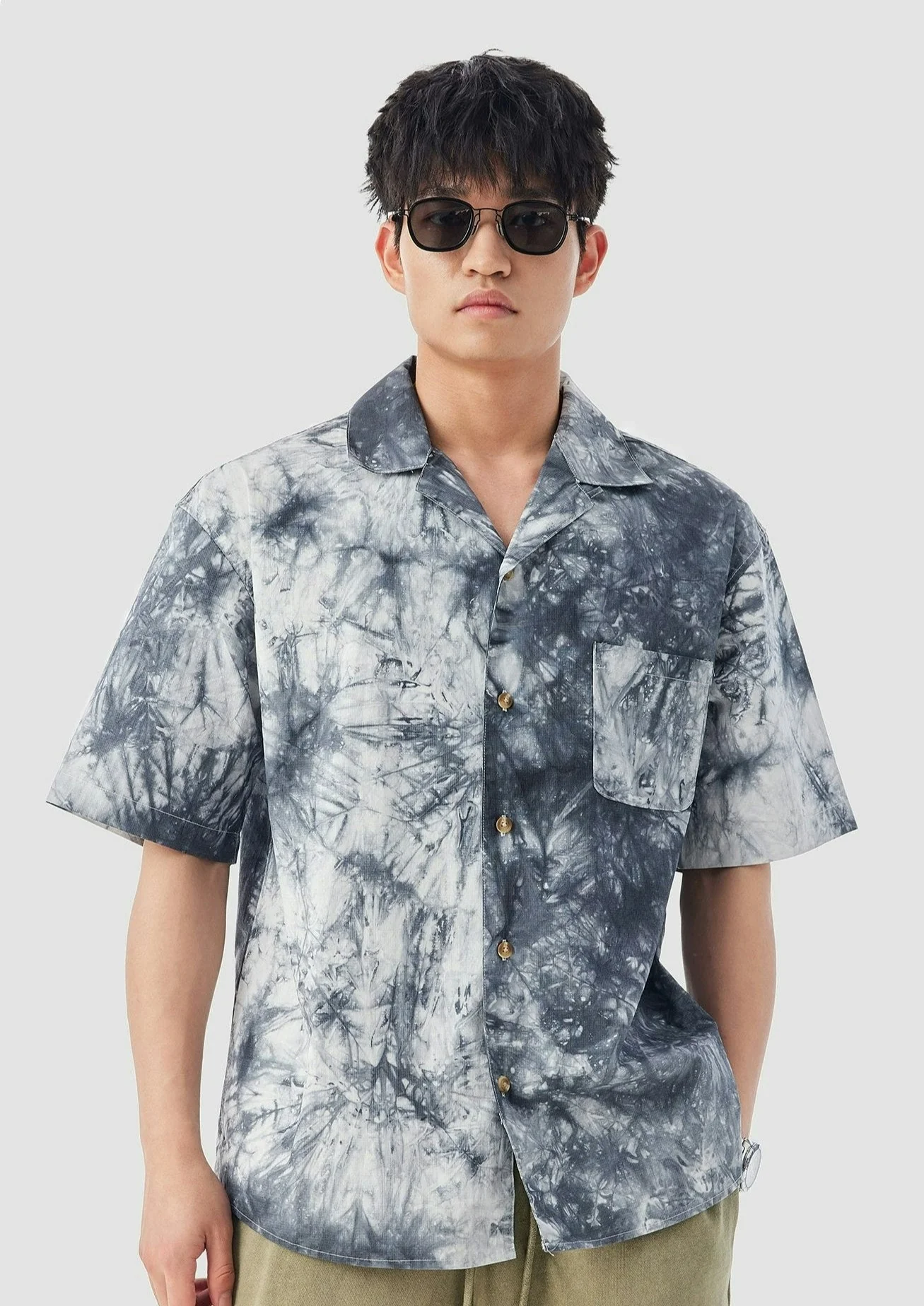Slim Abstract Print Short Sleeve Button-Up Shirt - Image 9