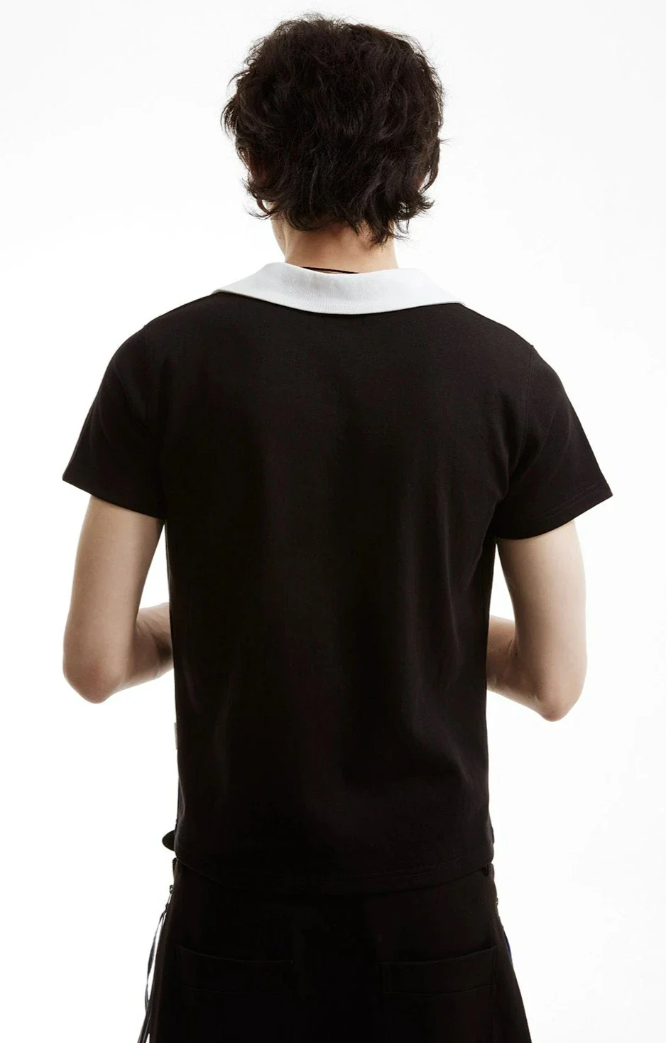 Slim Contrast Collar Zippered Polo Shirt - Image 4