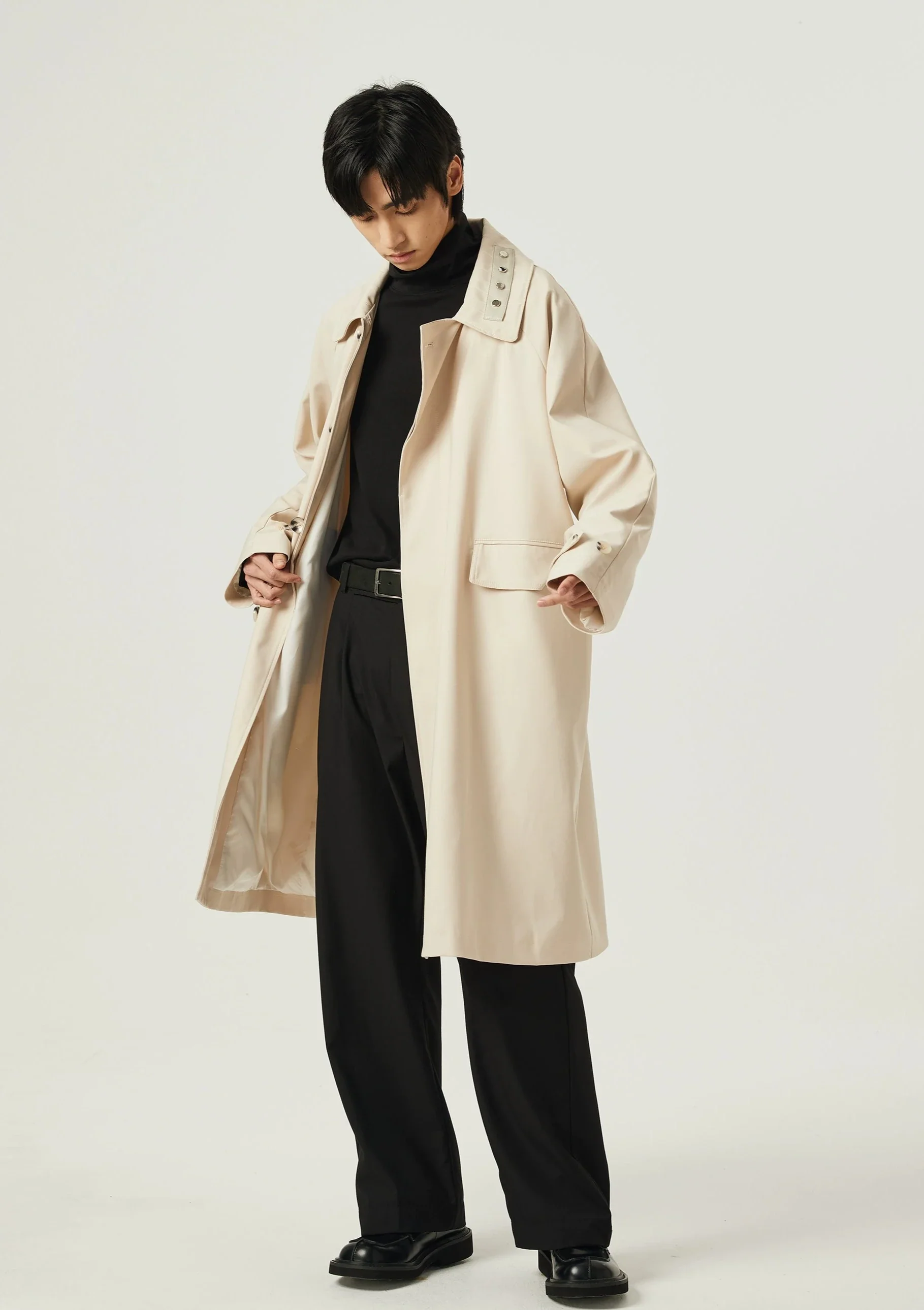 Slim Long Single-Breasted Coat with Collar Studs - Image 2
