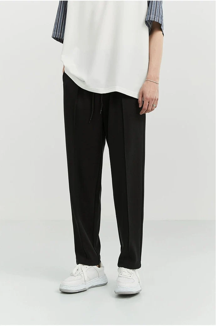 Slim Pleated Tapered Trousers with Pockets - Image 12
