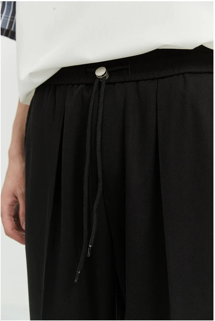 Slim Pleated Tapered Trousers with Pockets - Image 15