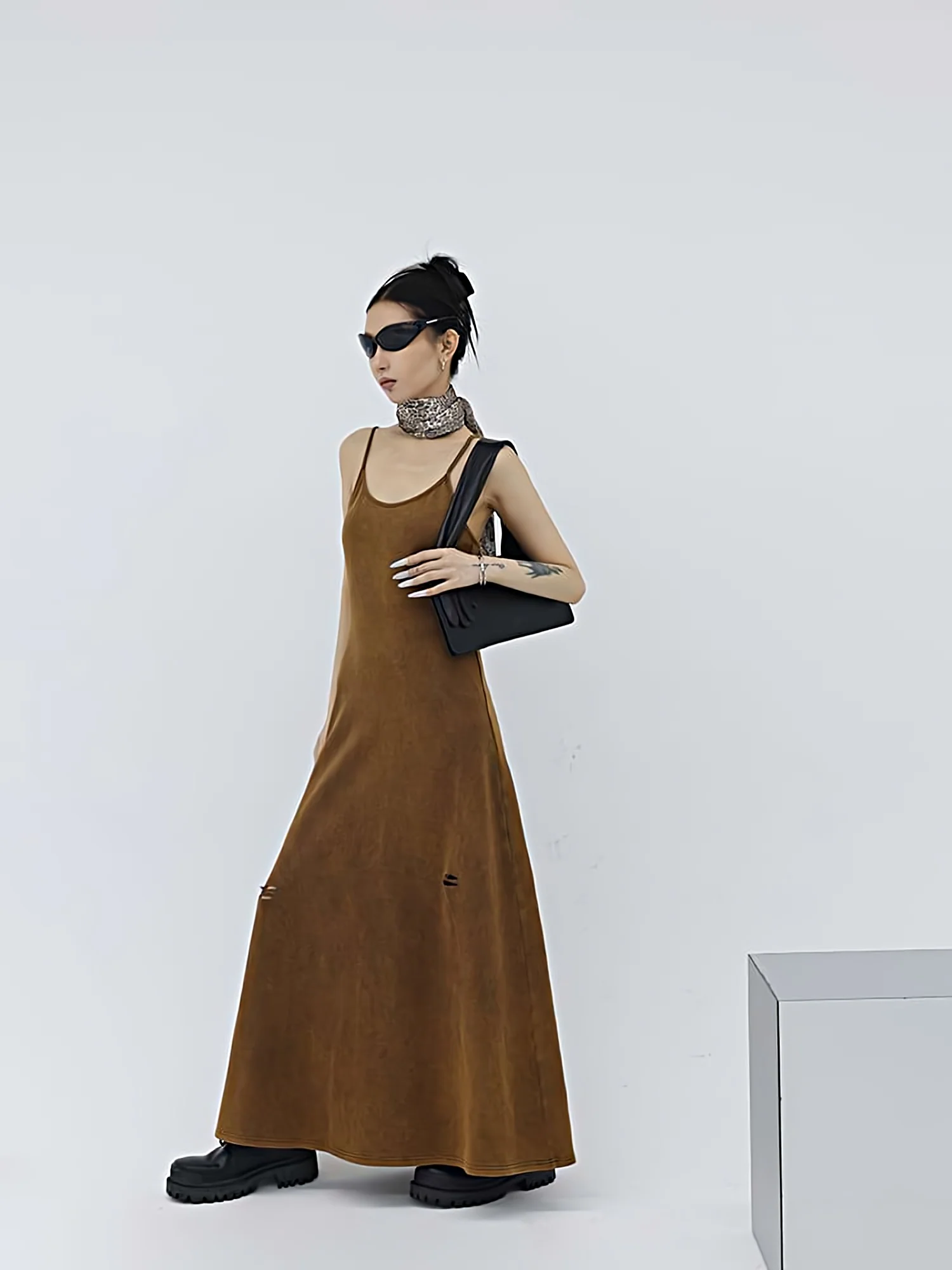 Slim Scoop-Neck Classic Distressed Maxi Dress - Image 14