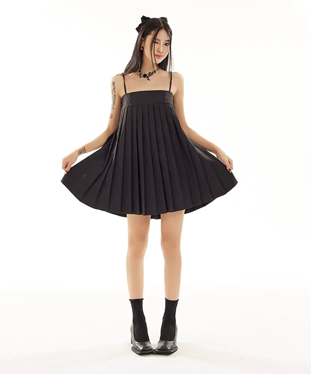 Spaghetti Strap Pleated Swing Top - Image 25