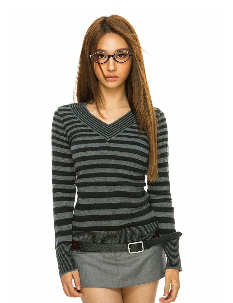 Stripe V-Neck Long Sleeve Sweater - Image 4