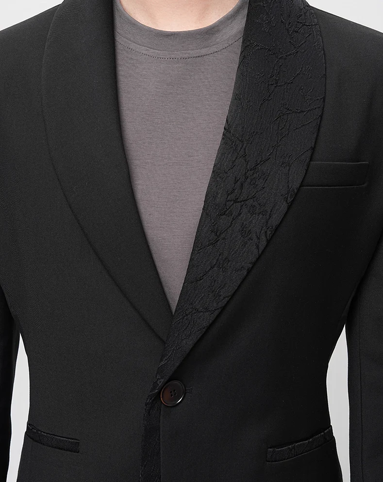 Structured Asymmetric Embroidered Lapel Tailored Blazer - Image 6