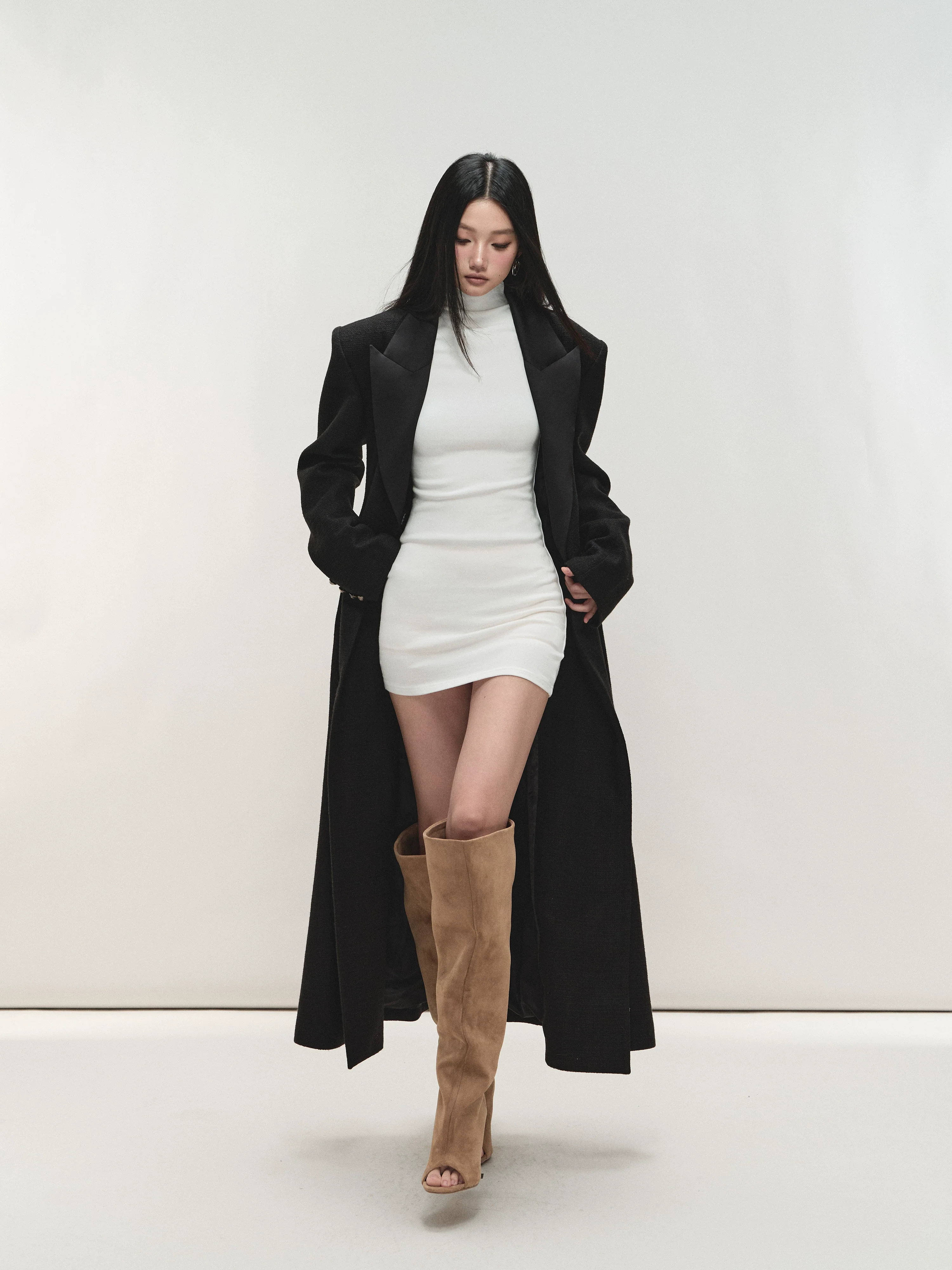 Structured Lapel Detail Double-Breasted Tweed Long Overcoat - Image 3