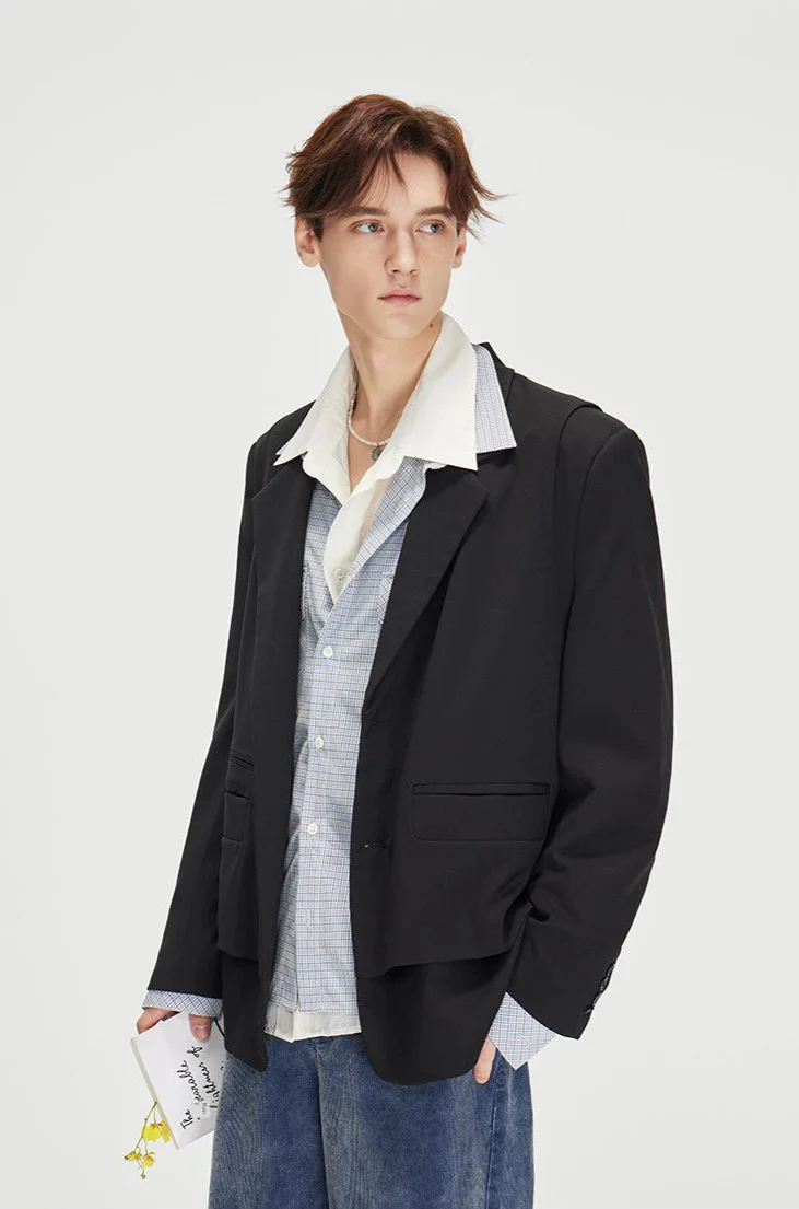 Structured Panel-Detail Single Breasted Lapel Blazer - Image 4