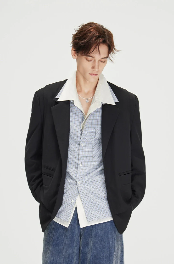 Structured Panel-Detail Single Breasted Lapel Blazer - Image 5
