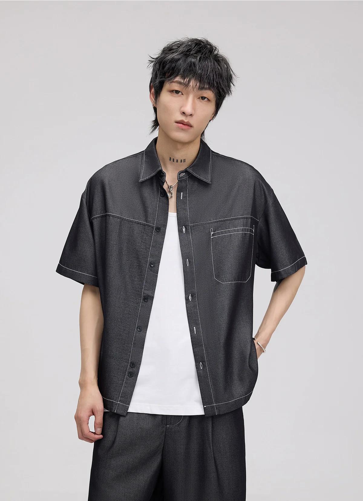 Textured Contrast Stitching Short Sleeve Button Shirt - Image 2