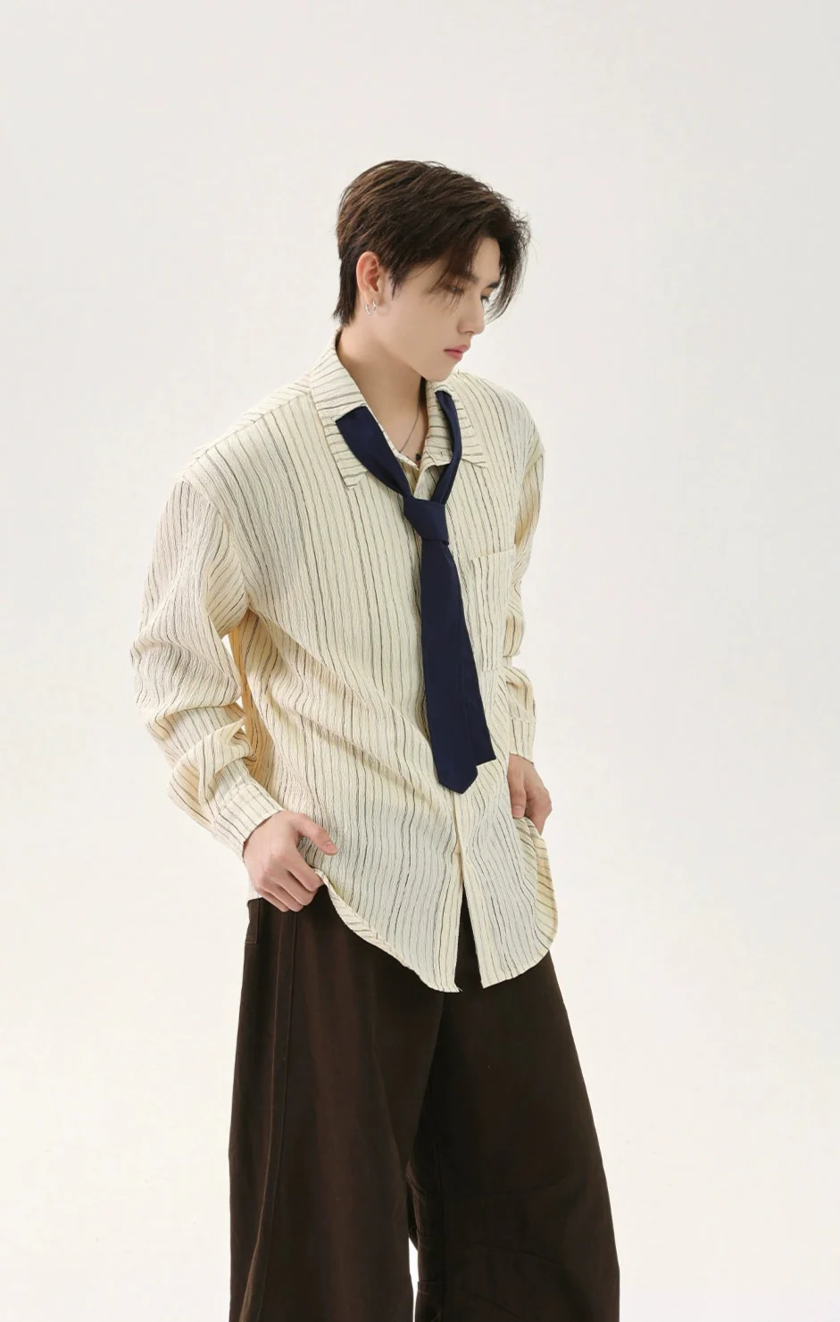 Textured Long Sleeve Button-Up Stripe Shirt with Chest Pocket and Necktie - Image 3