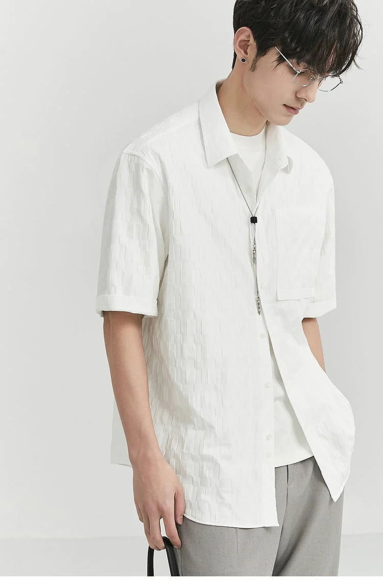 Textured Short Sleeve Button-Up Shirt - Image 16