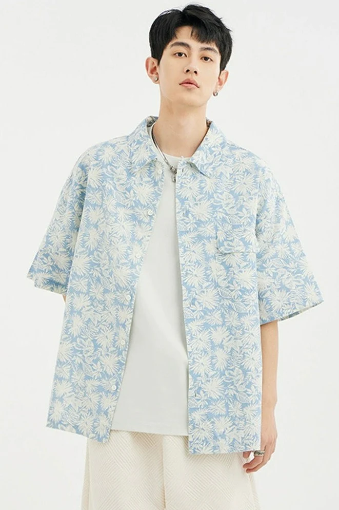 Tropical Leaf Print Short Sleeve Button-Up Shirt - Image 4
