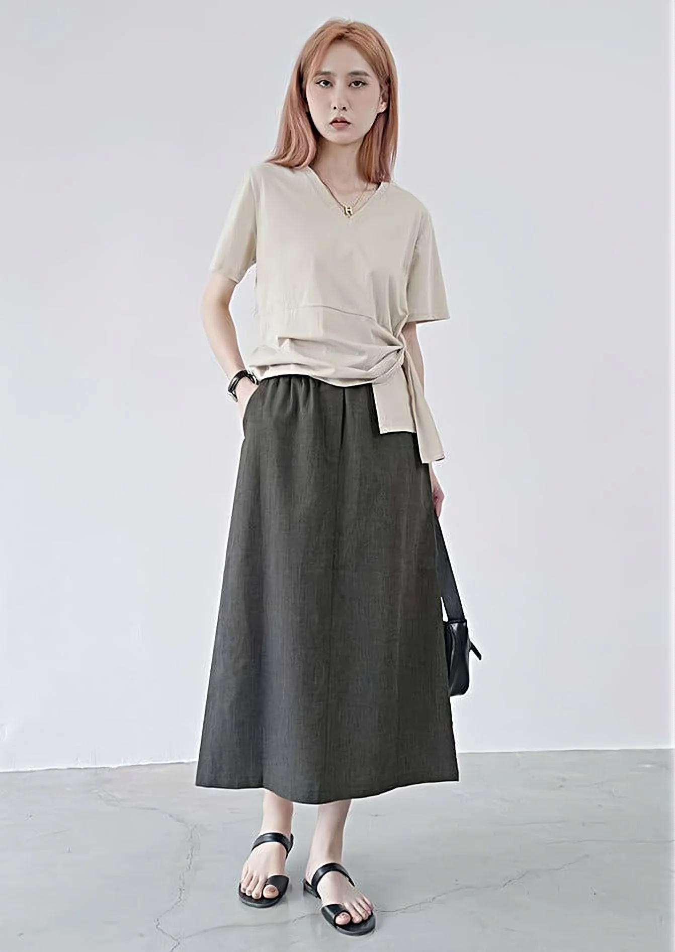 V-Neck Side Knot Short Sleeve Top - Image 4
