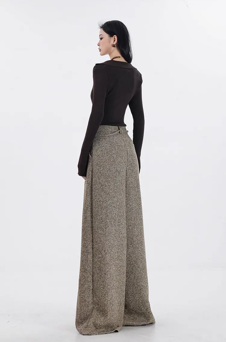 Wide-Leg Pleated Textured Trousers with Waist String - Image 13
