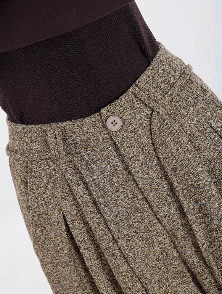 Wide-Leg Pleated Textured Trousers with Waist String - Image 14