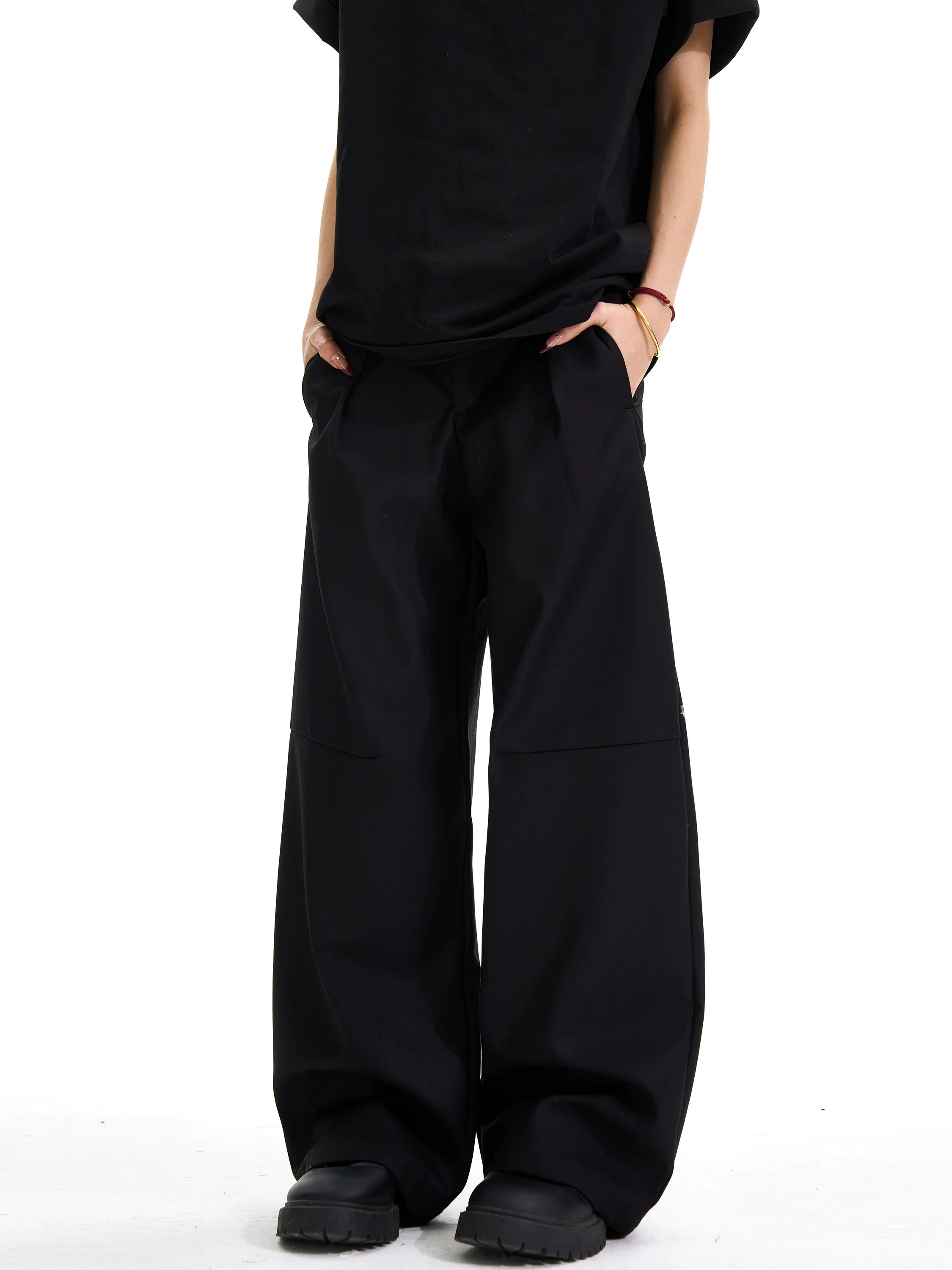 Wide Leg Pleated Trousers with Structured Waistband - Image 3